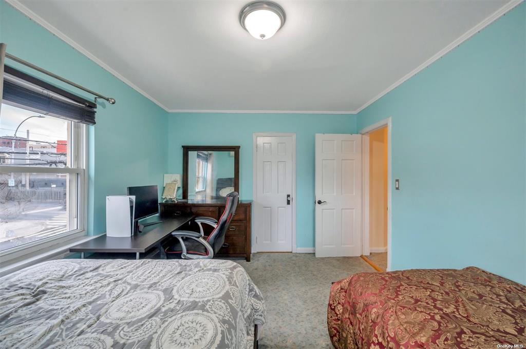 Single Family 47th  Queens, NY 11105, MLS-866959-17