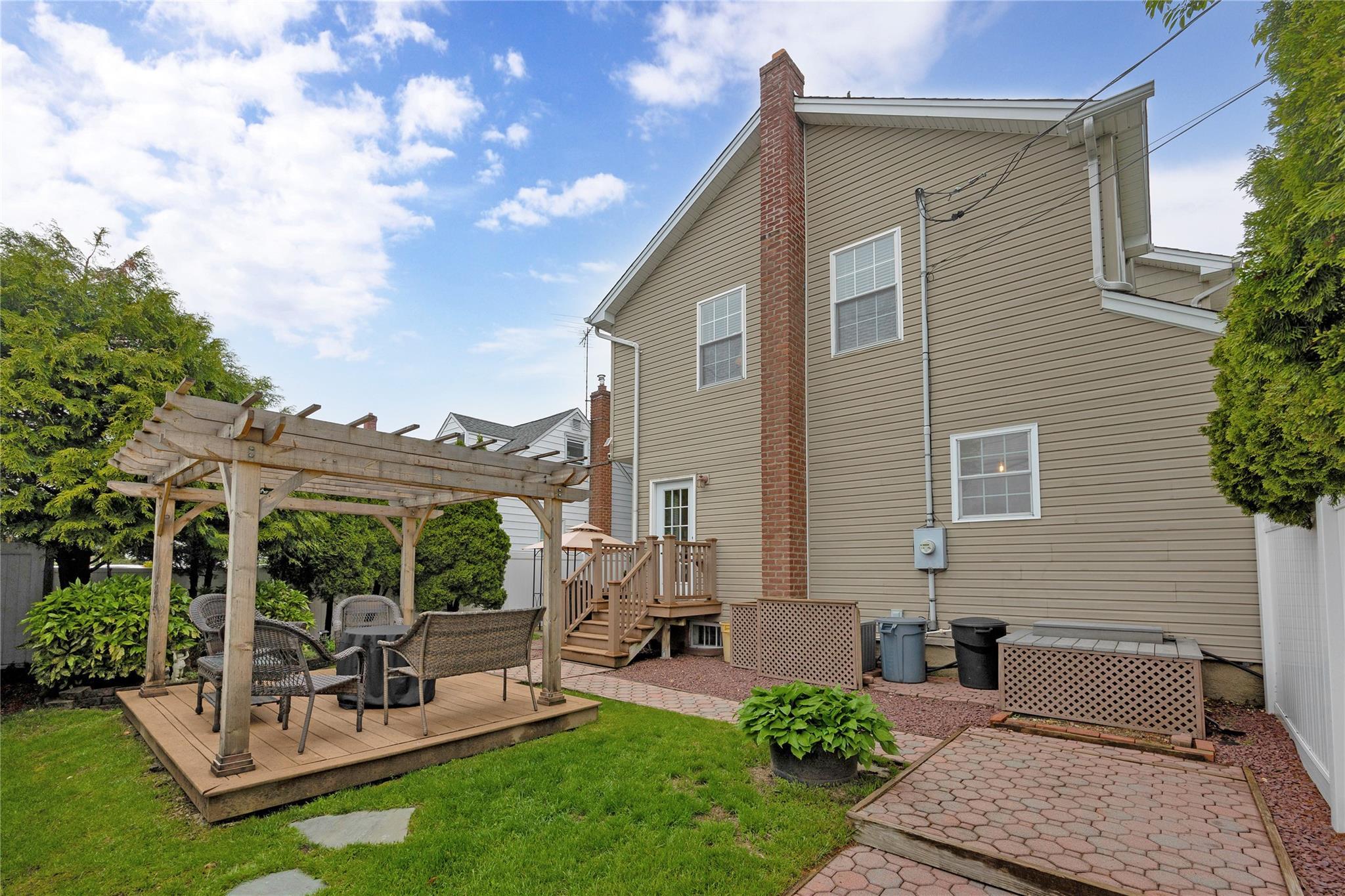 Single Family Pollok  Nassau County, NY 11801, MLS-866978-3