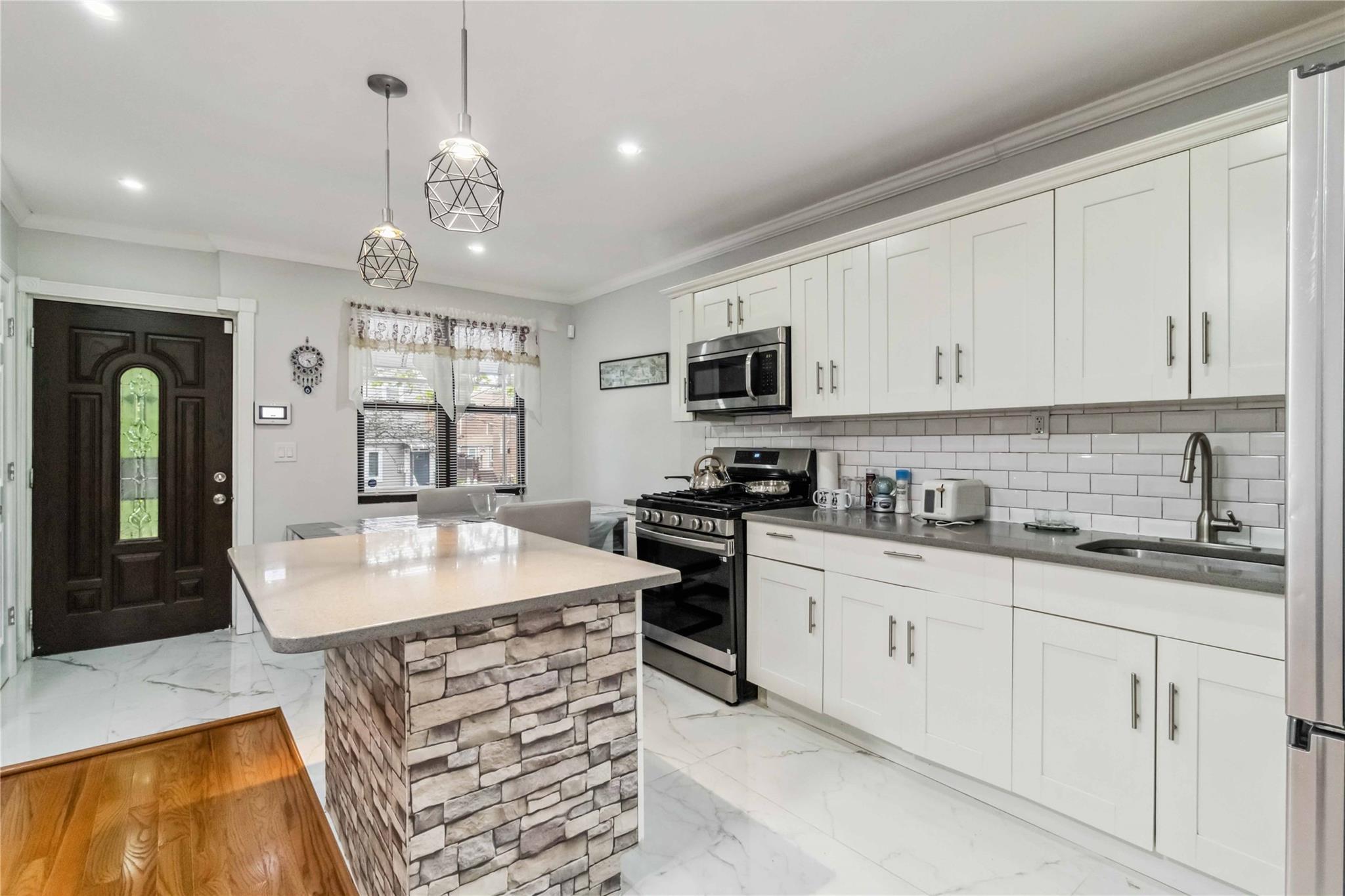 Single Family Pierce  Bronx, NY 10462, MLS-866982-12