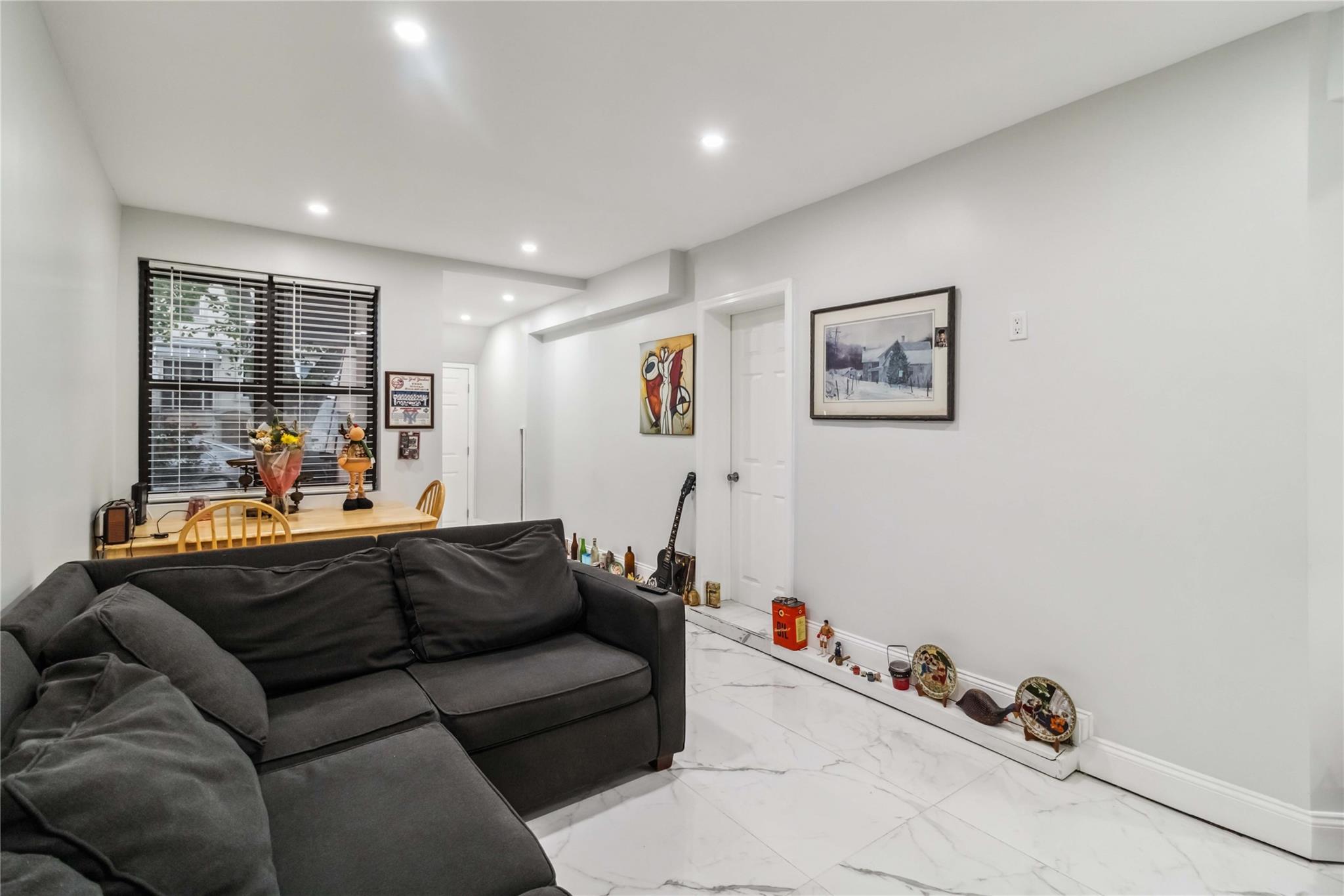 Single Family Pierce  Bronx, NY 10462, MLS-866982-18