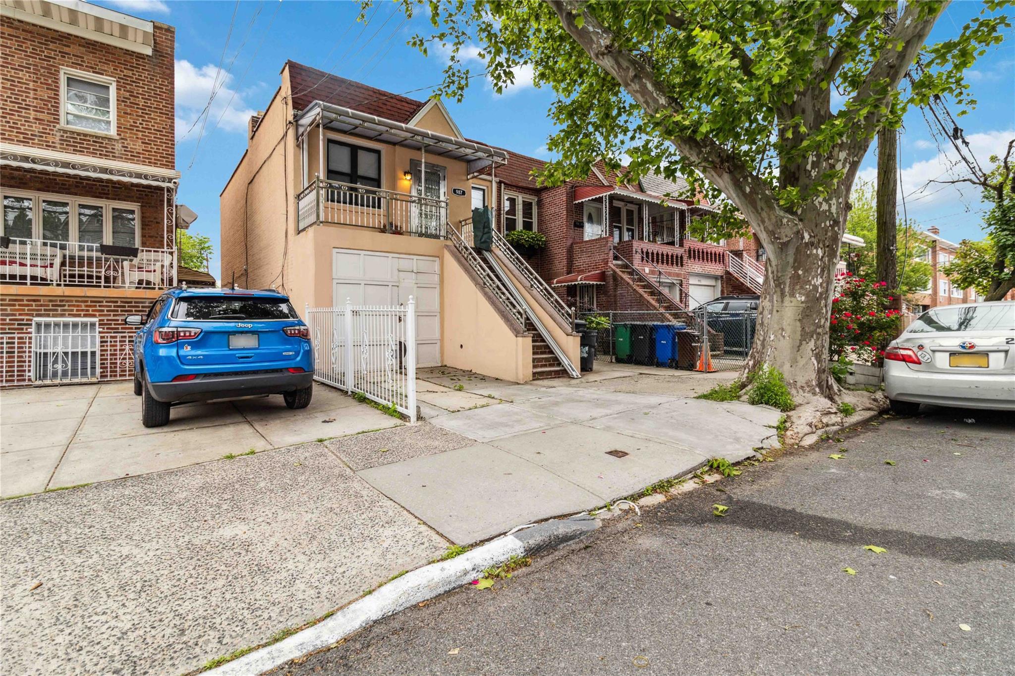 Single Family Pierce  Bronx, NY 10462, MLS-866982-2