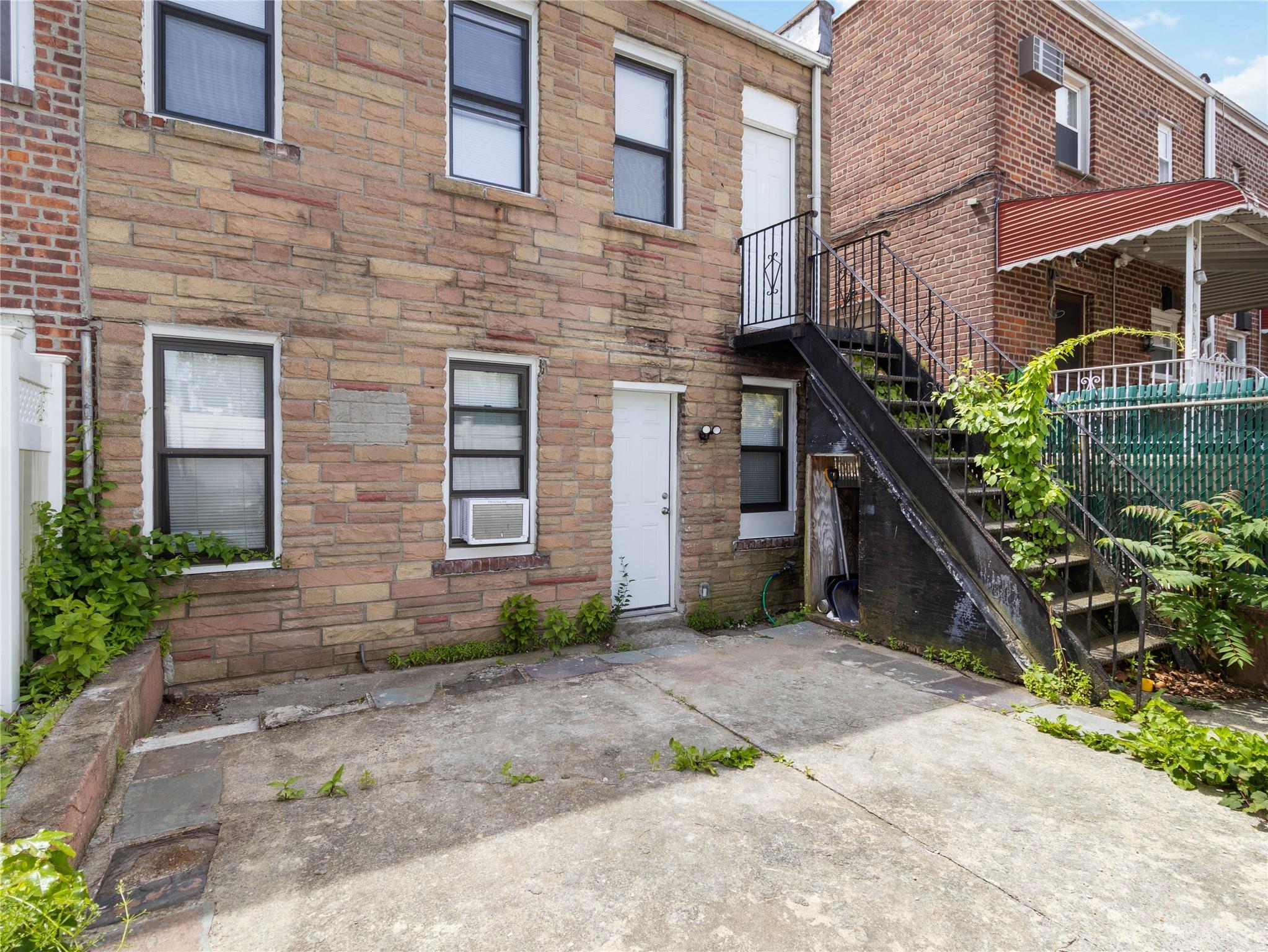 Single Family Pierce  Bronx, NY 10462, MLS-866982-25