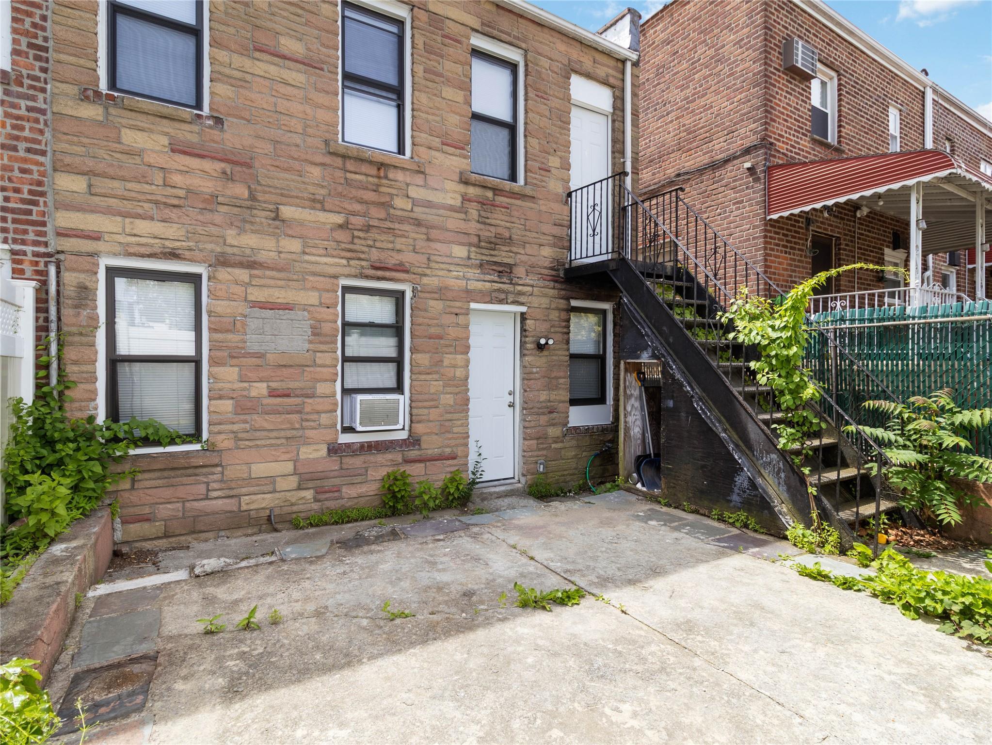 Single Family Pierce  Bronx, NY 10462, MLS-866982-26