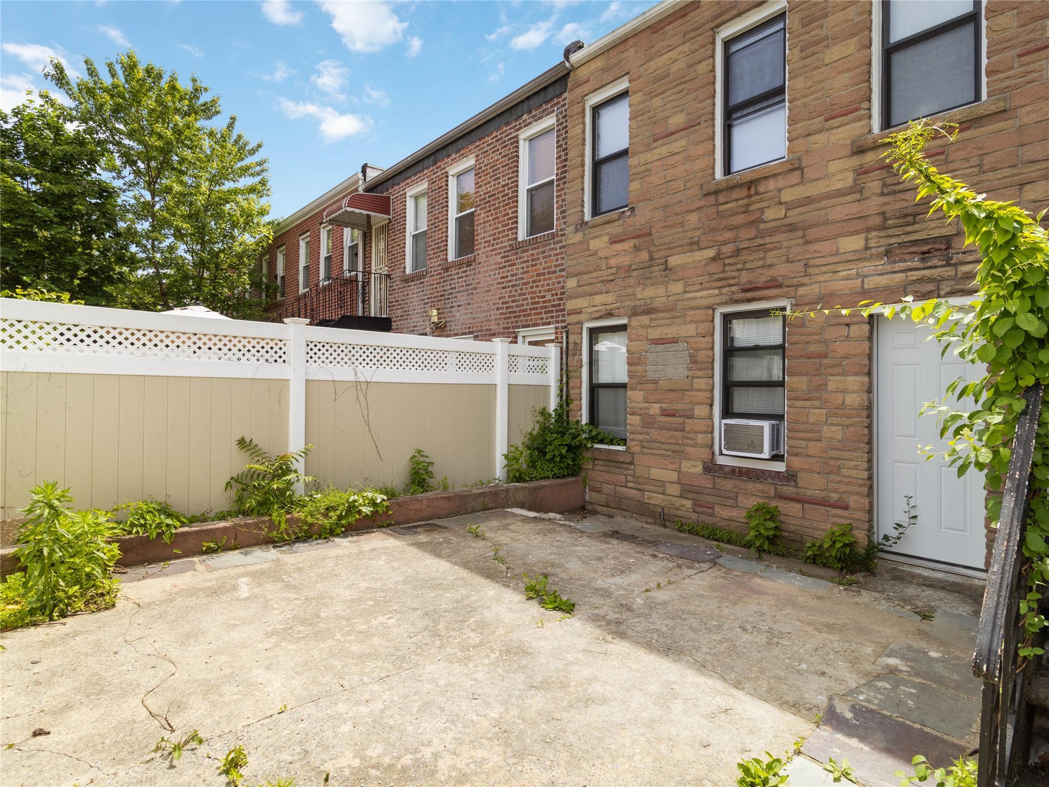 Single Family Pierce  Bronx, NY 10462, MLS-866982-27