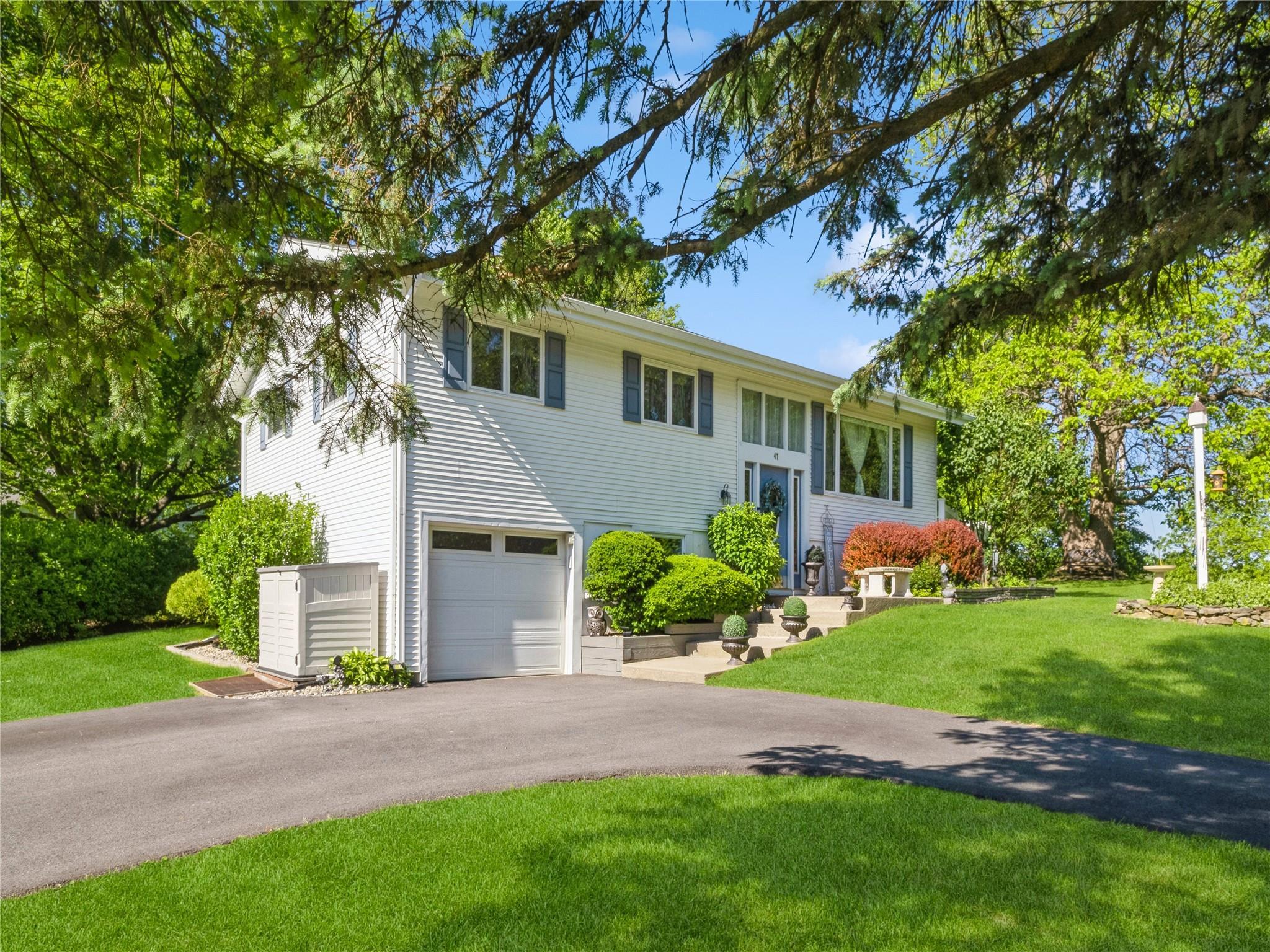 Single Family Wedgewood  Dutchess County, NY 12524, MLS-866984-2