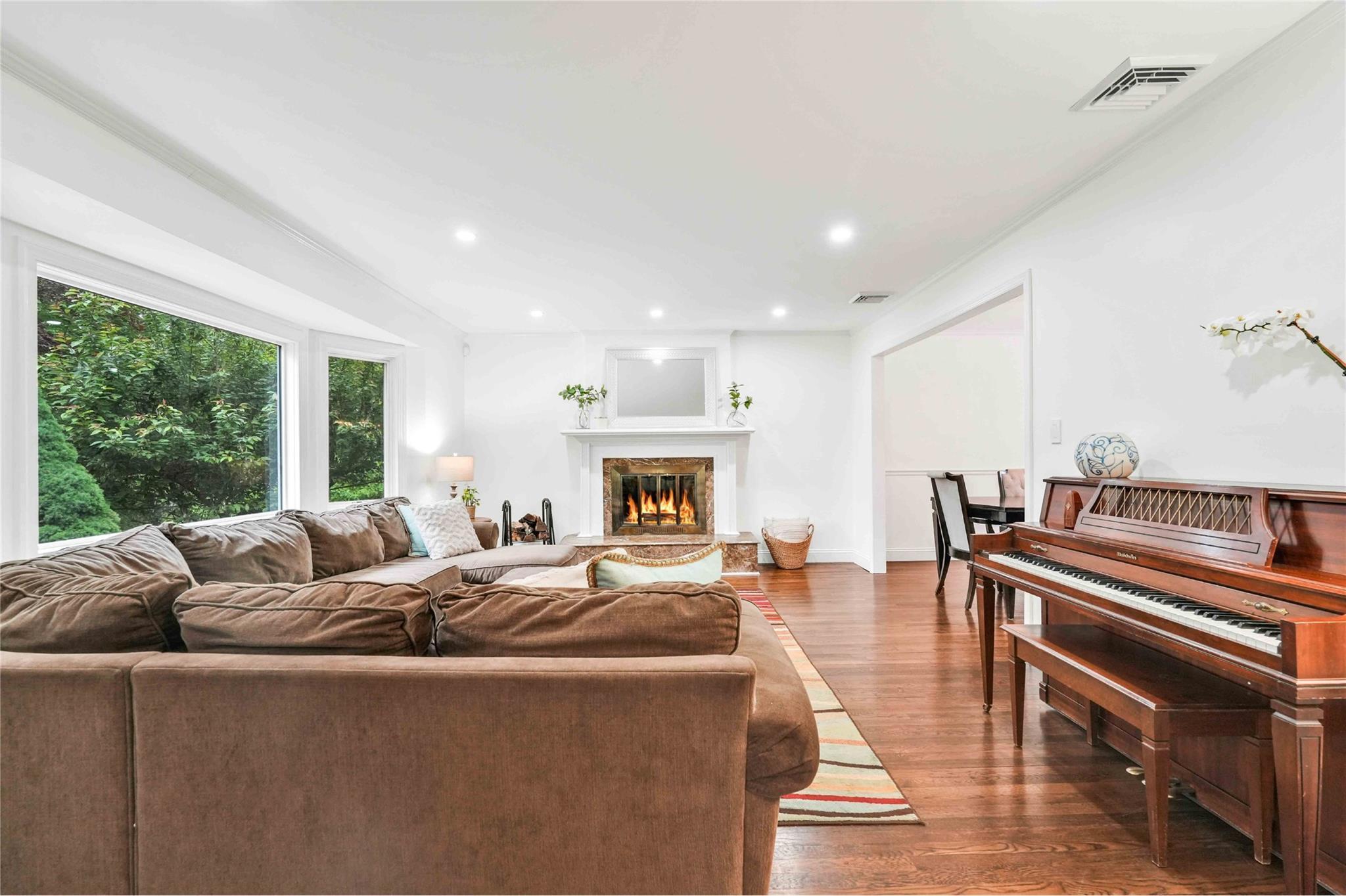 Single Family Bankside  Suffolk County, NY 11721, MLS-866995-14