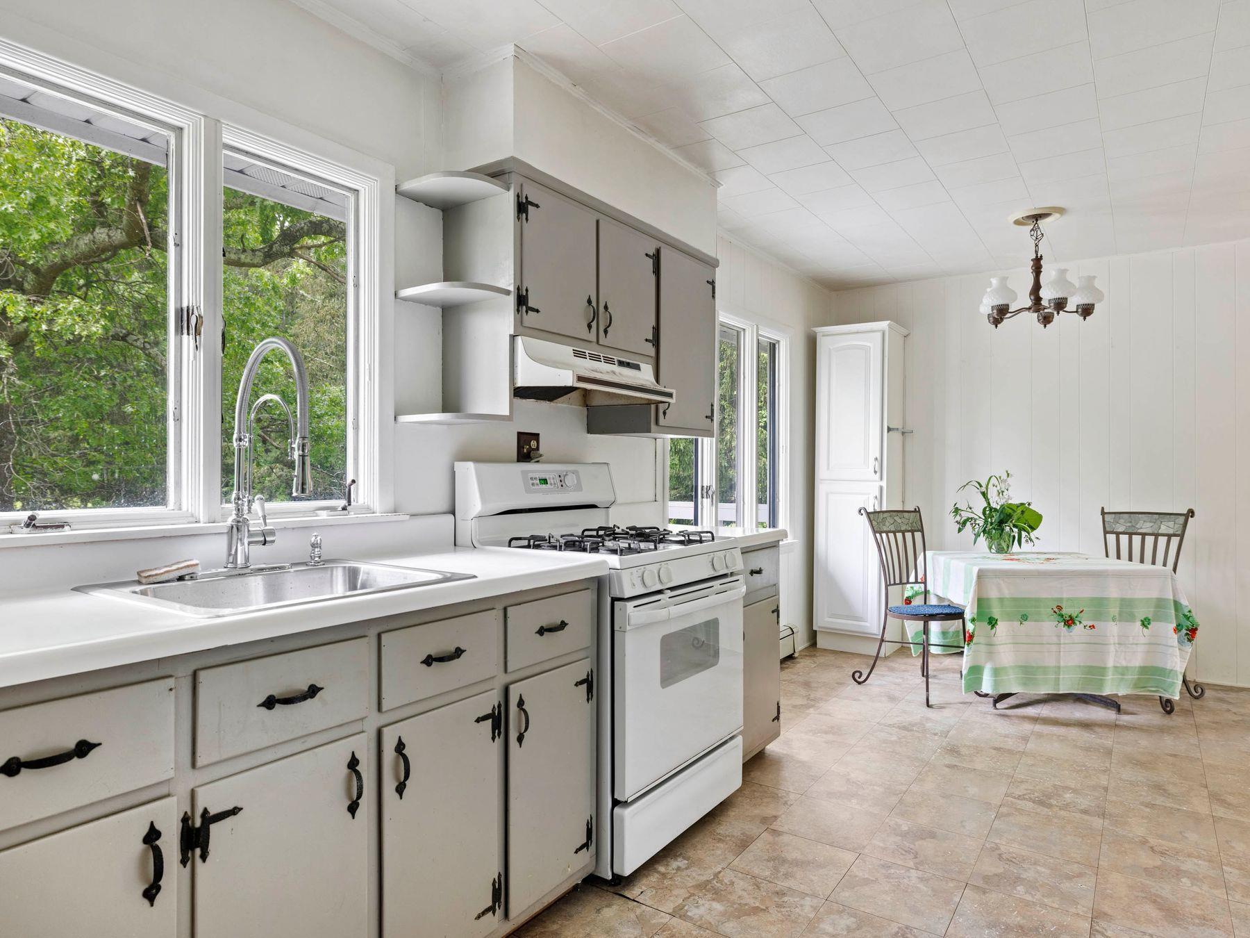 Single Family Mary's  Ulster County, NY 12484, MLS-866998-11