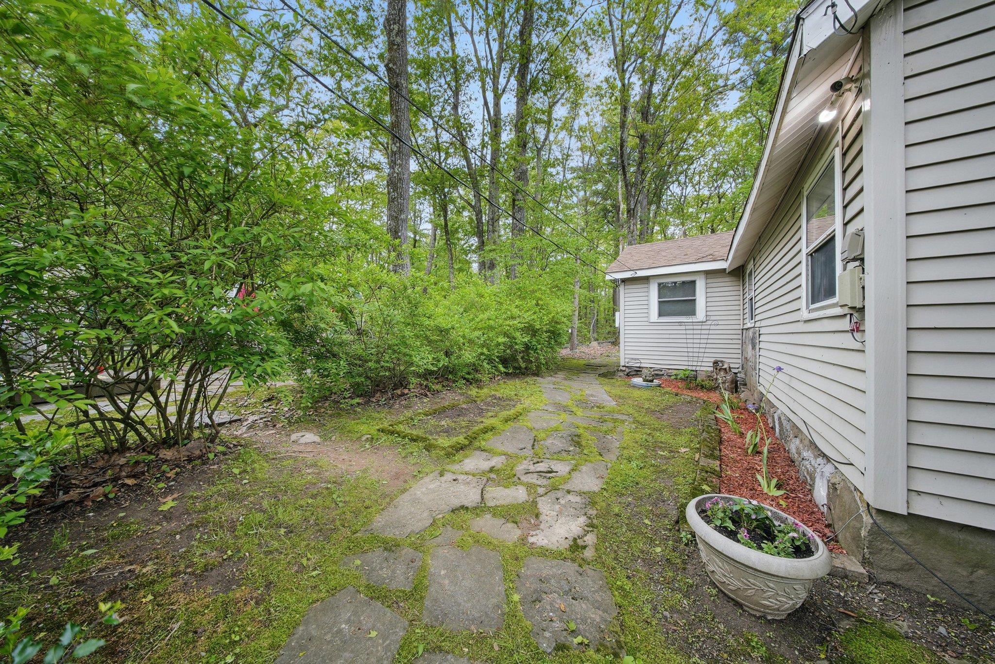 Single Family Oak  Sullivan County, NY 12790, MLS-867018-31