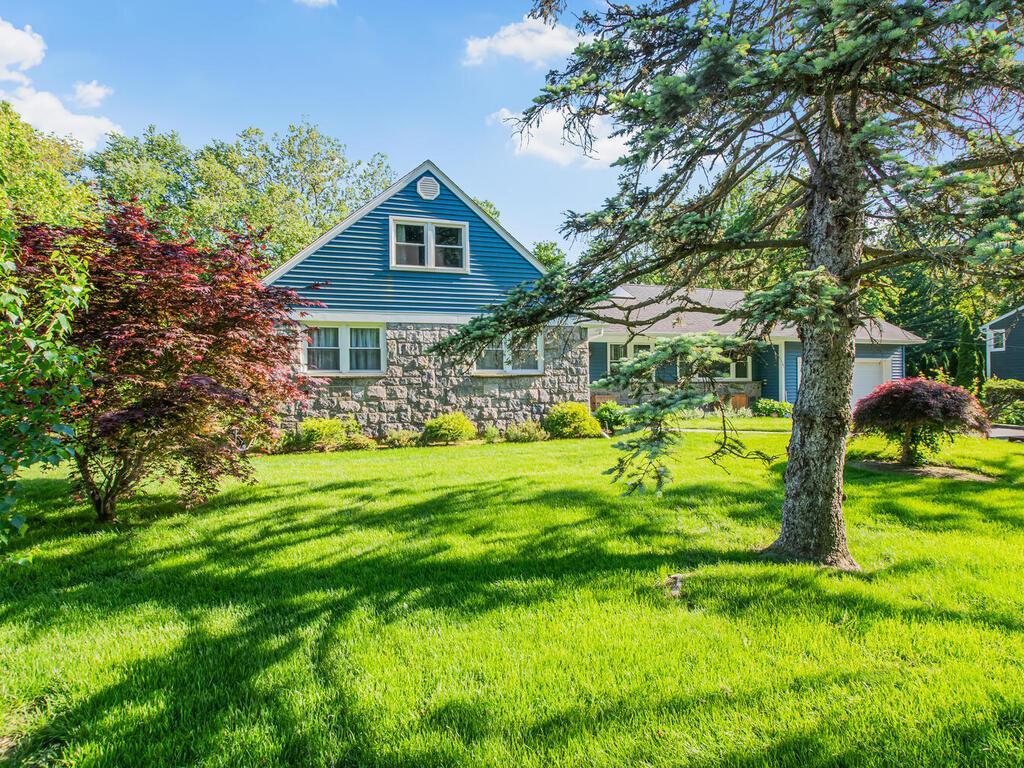 Single Family Winding Brook  Westchester County, NY 10804, MLS-867019-37