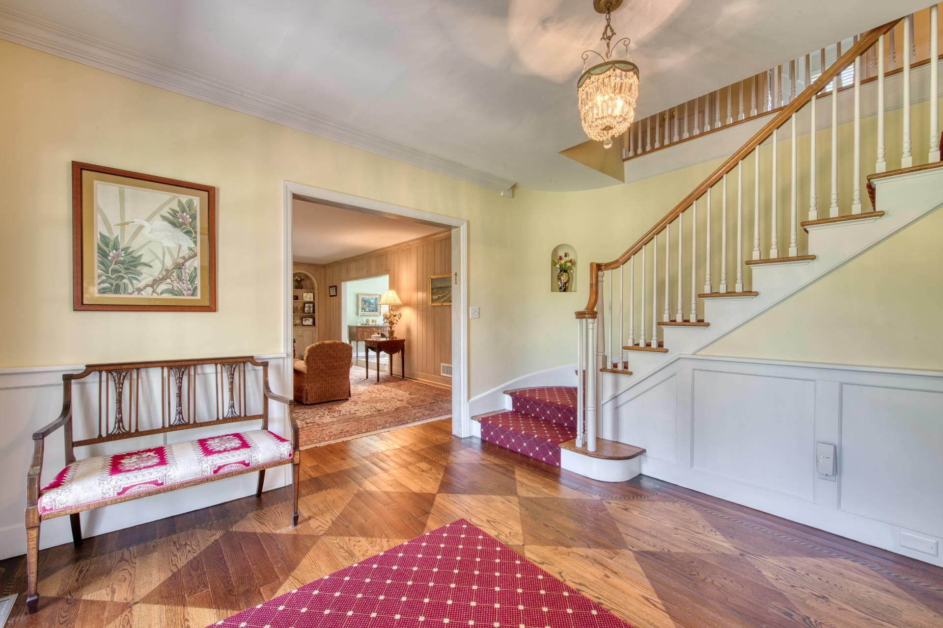 Single Family South  Suffolk County, NY 11978, MLS-867041-11