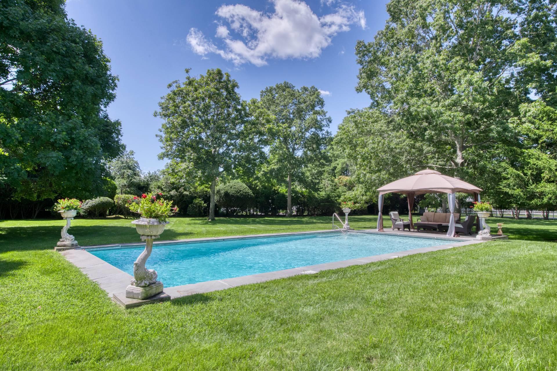 Single Family South  Suffolk County, NY 11978, MLS-867041-12