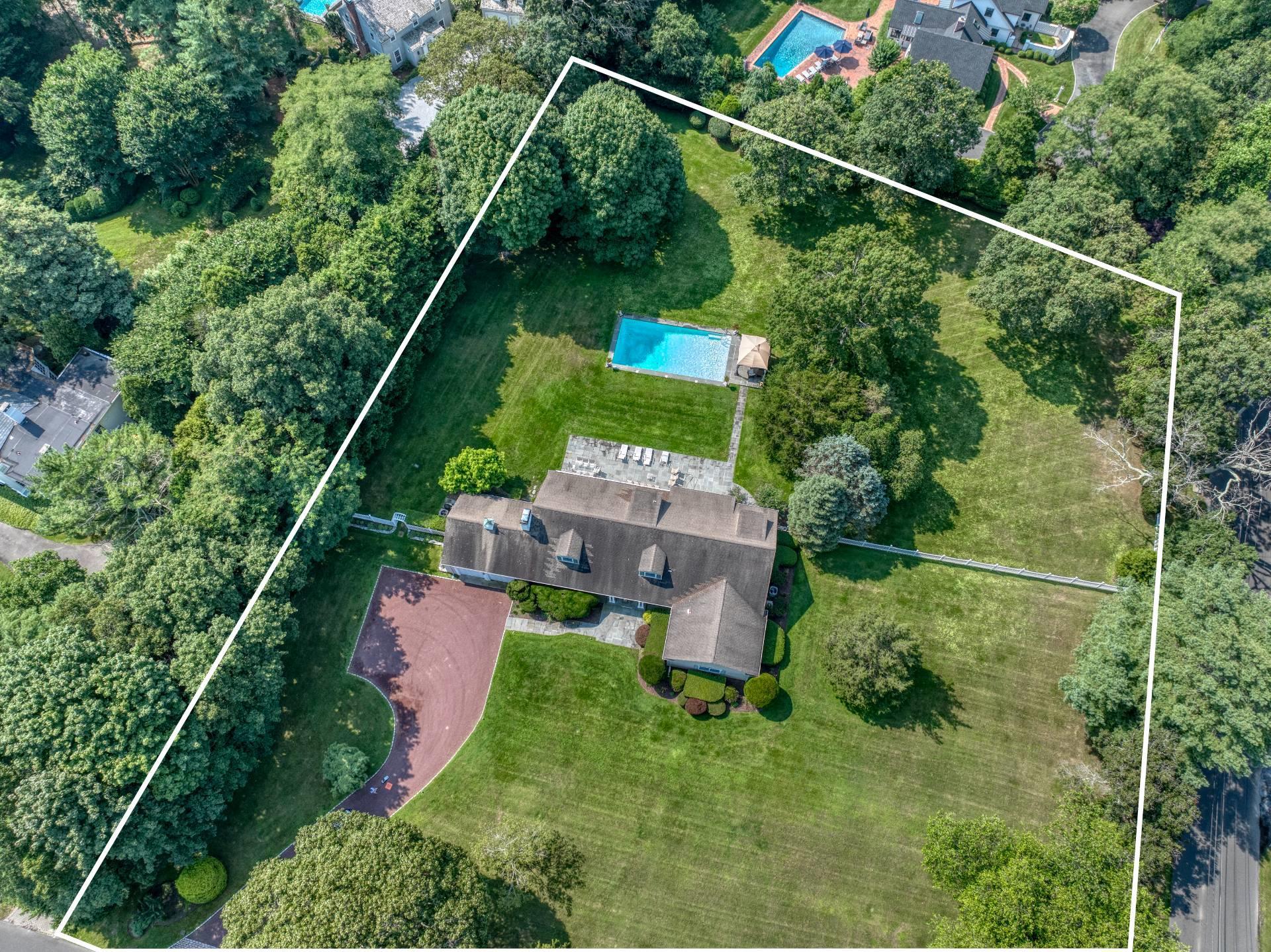 Single Family South  Suffolk County, NY 11978, MLS-867041-13