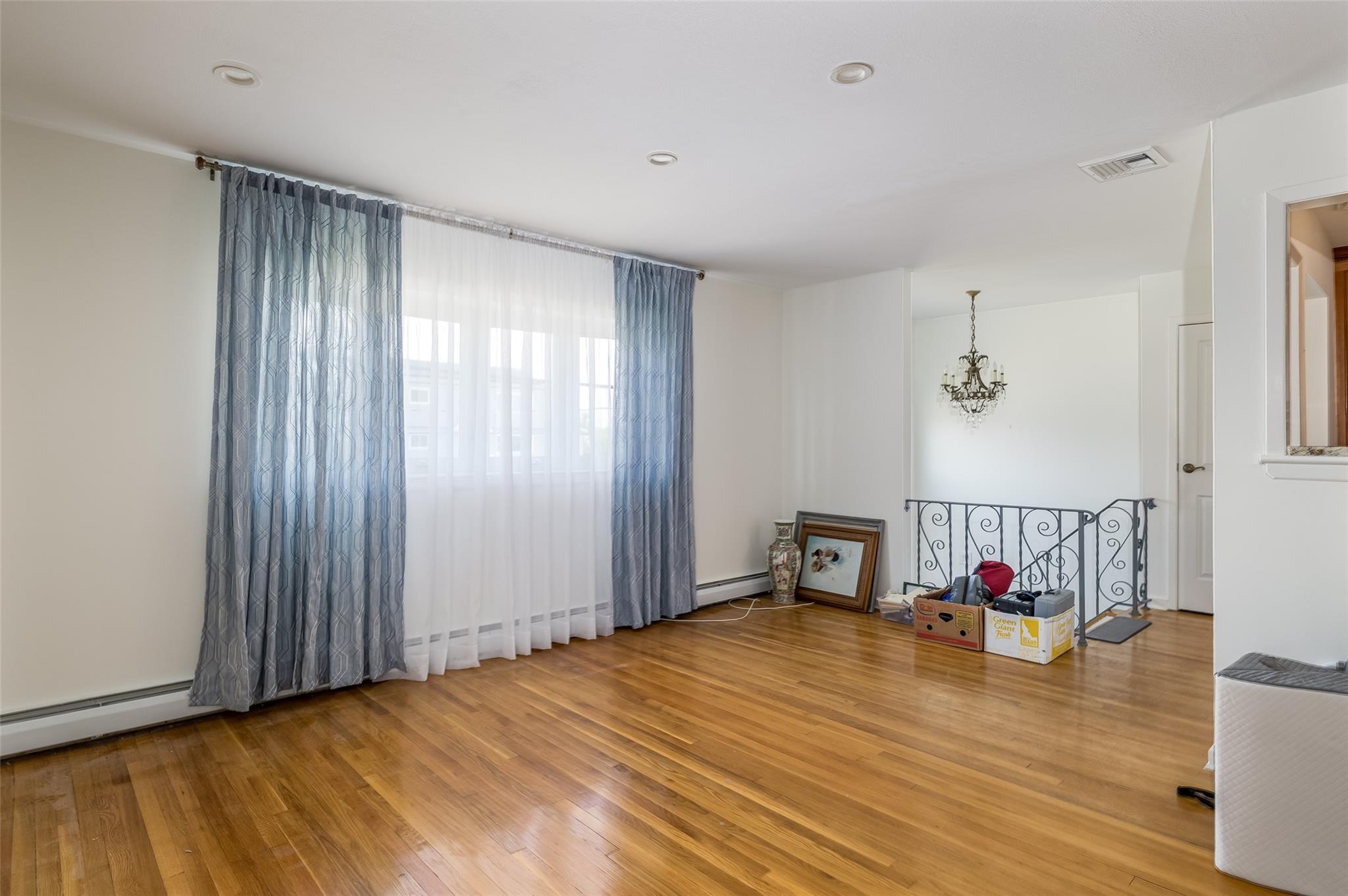 Single Family Long Beach  Nassau County, NY 11558, MLS-867081-7