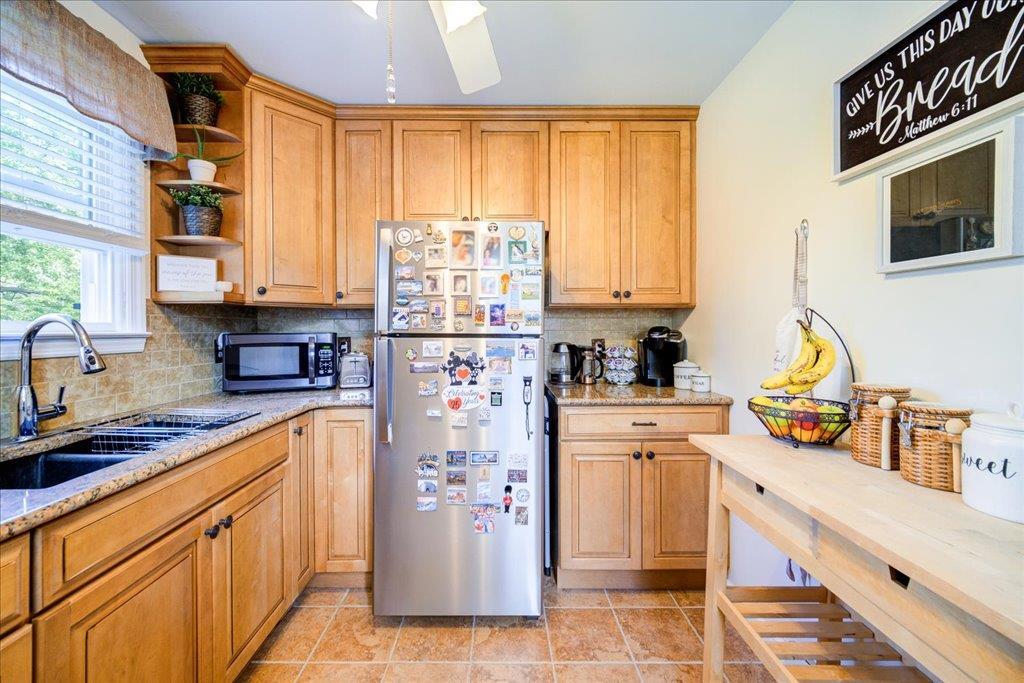 Single Family Booth  Dutchess County, NY 12590, MLS-867084-7