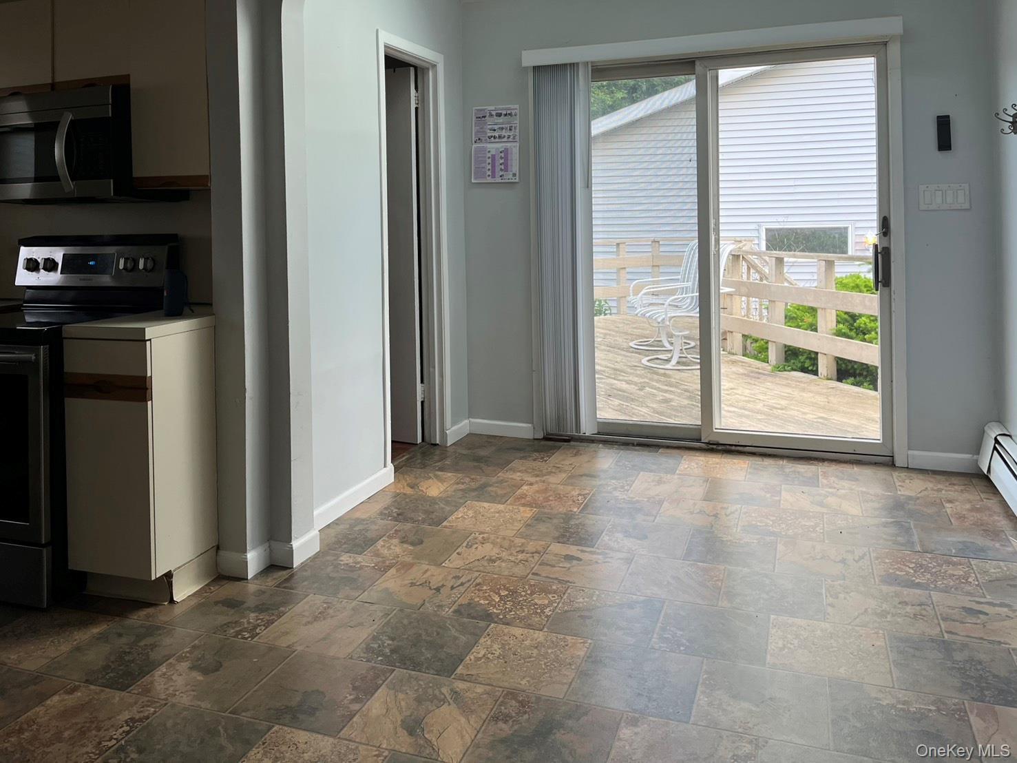 Single Family Reinhart  Suffolk County, NY 11747, MLS-867097-7