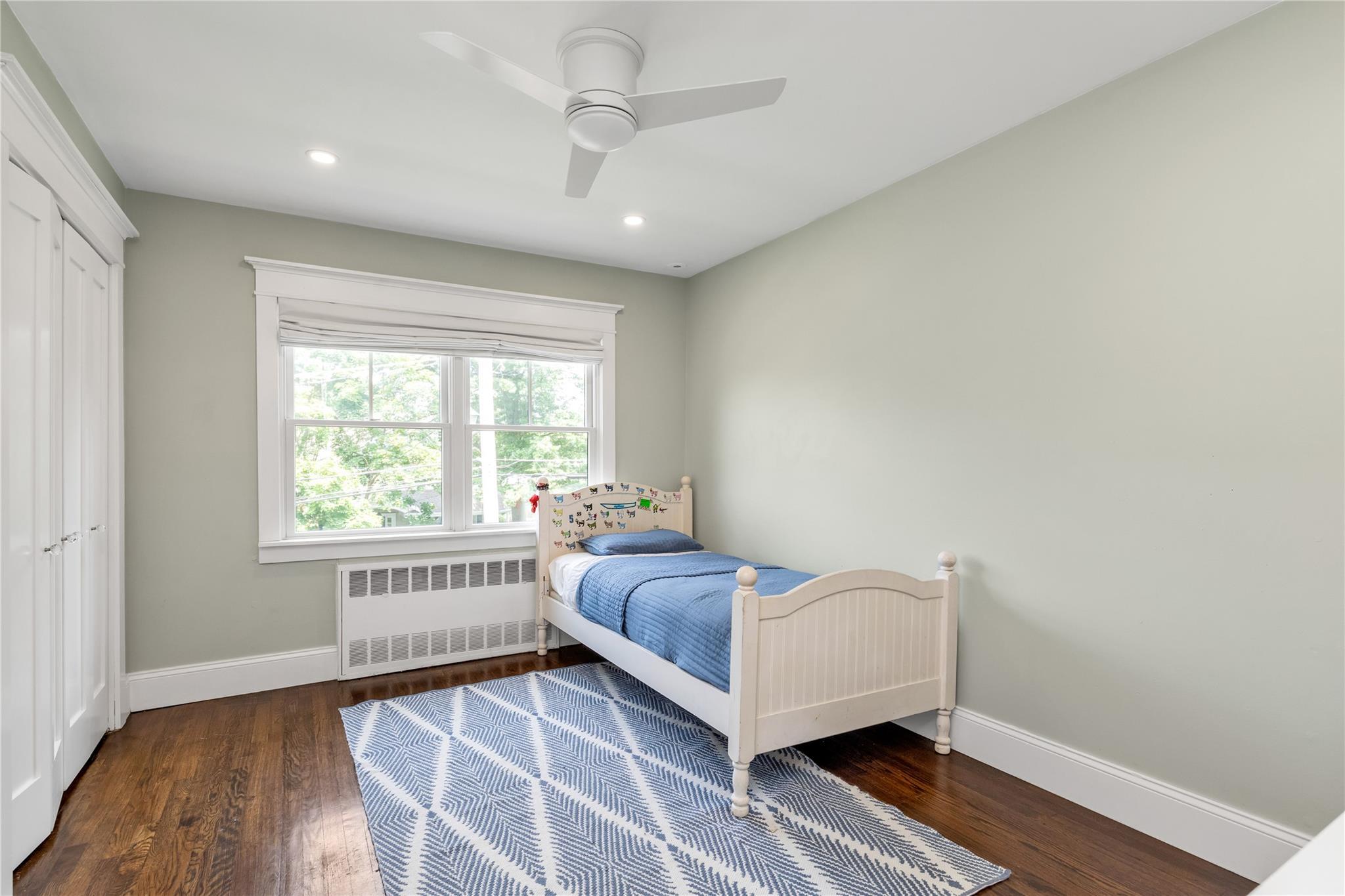 Single Family Bayview  Nassau County, NY 11050, MLS-867098-16