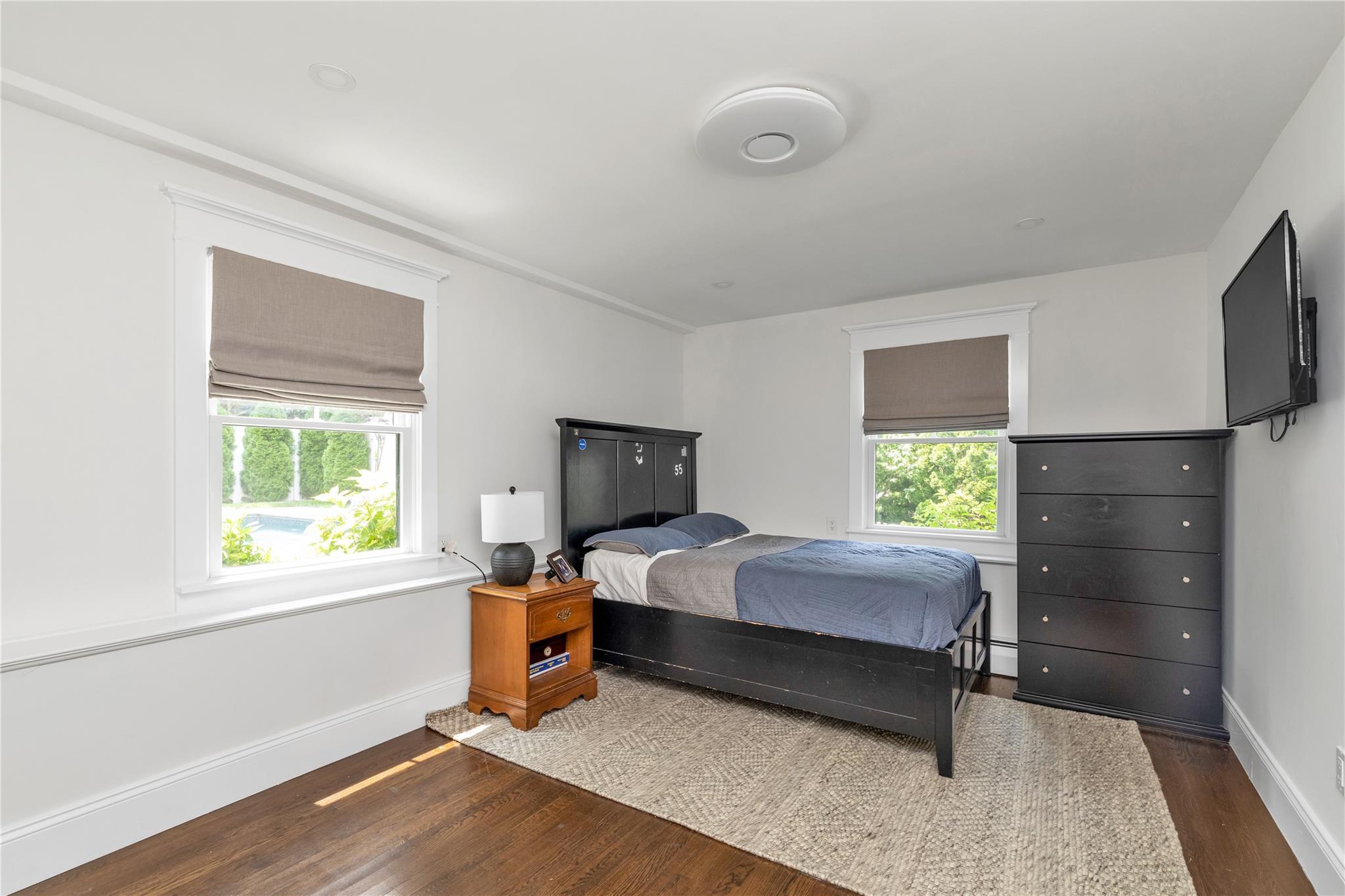 Single Family Bayview  Nassau County, NY 11050, MLS-867098-20