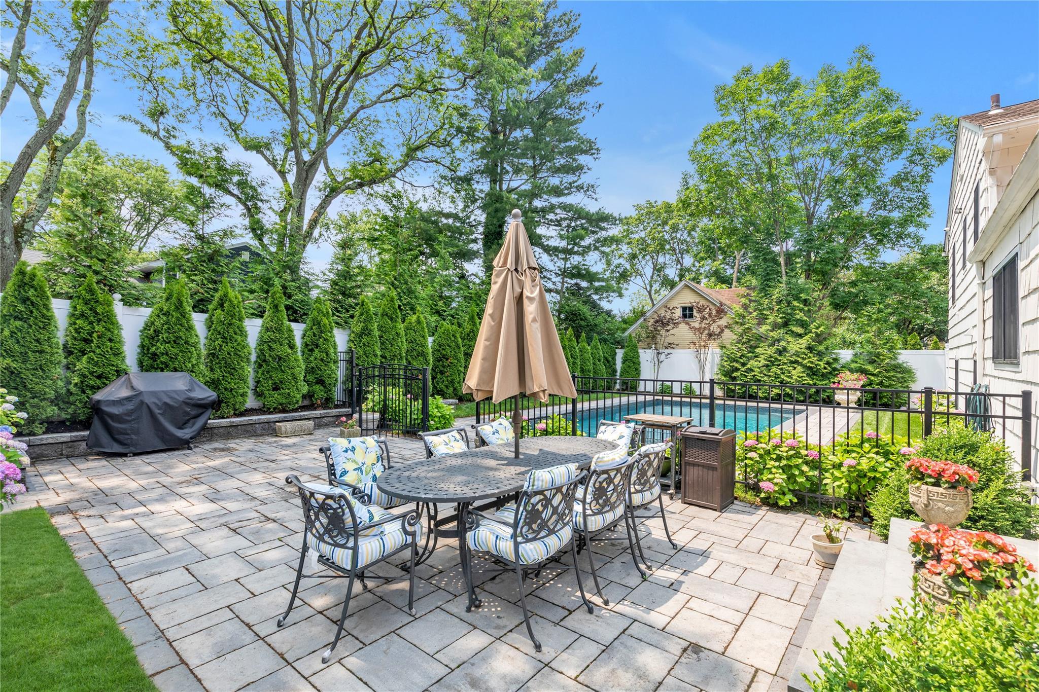 Single Family Bayview  Nassau County, NY 11050, MLS-867098-27