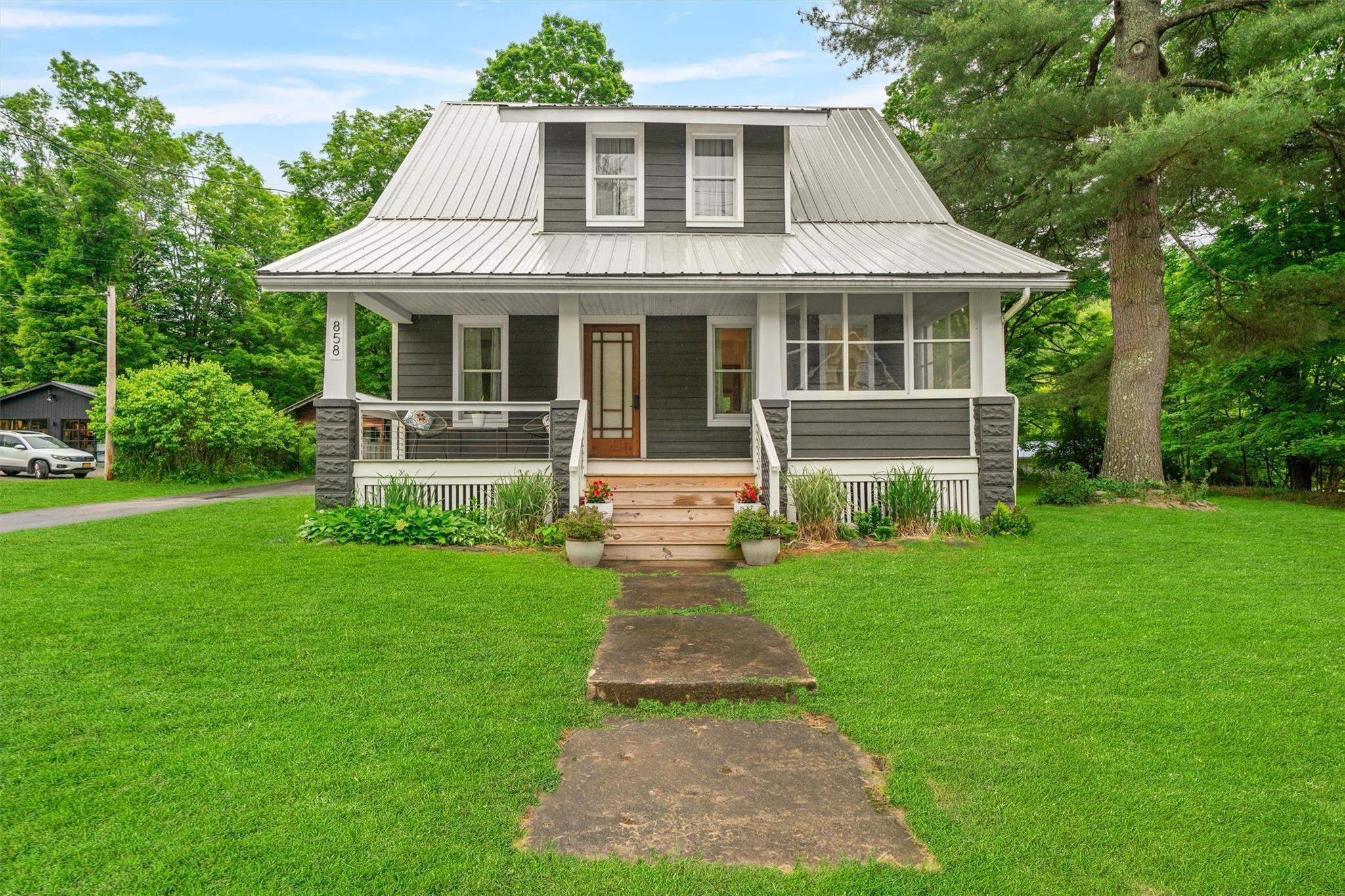 Single Family Branch Hortonville  Sullivan County, NY 12745, MLS-867115-2