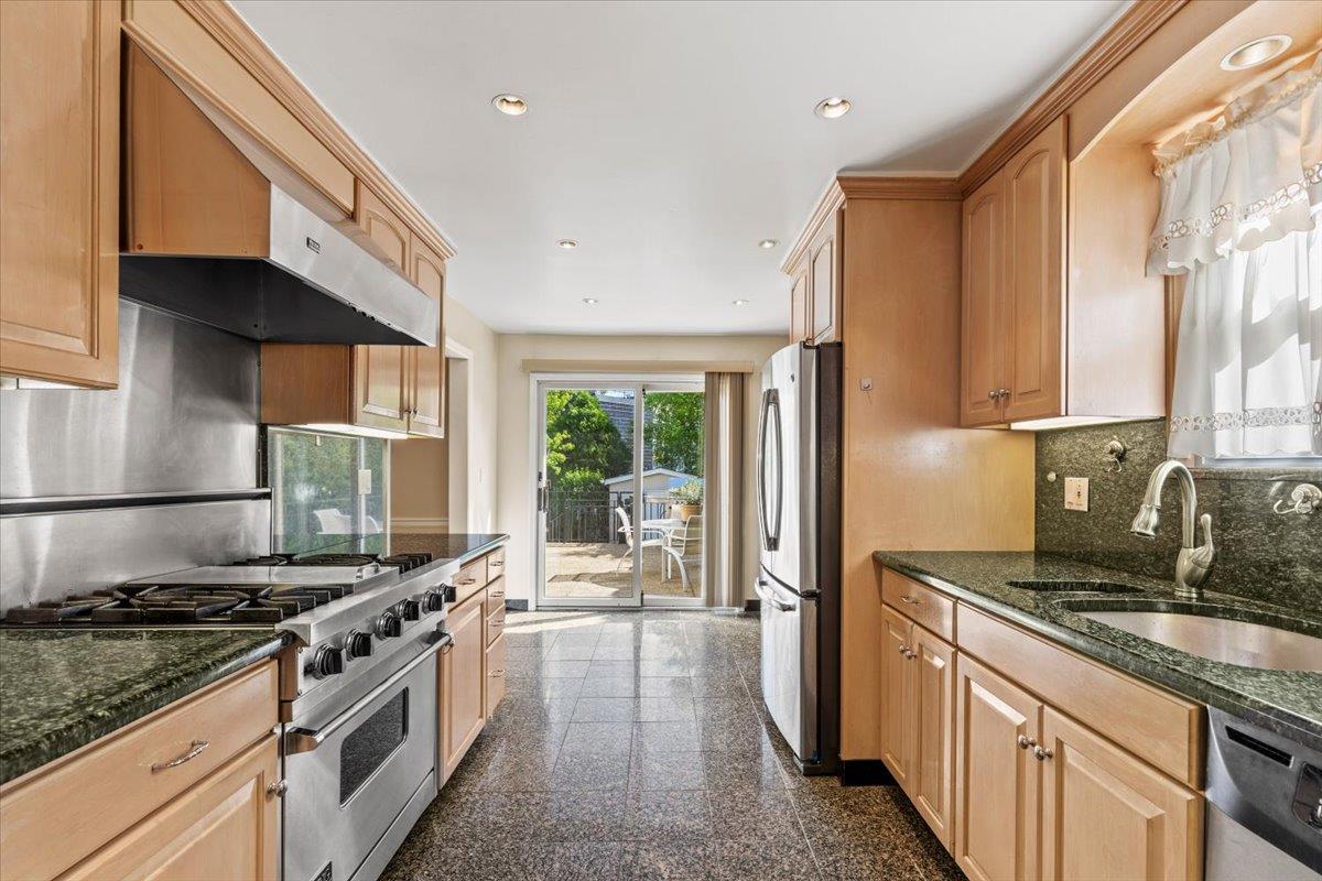 Single Family Woodruff  Westchester County, NY 10583, MLS-867122-6