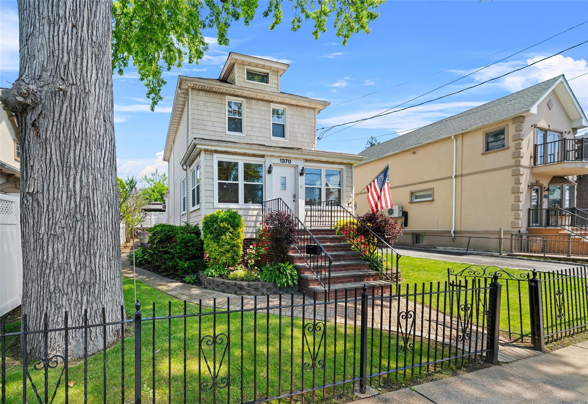 Single Family Kearney  Bronx, NY 10465, MLS-867128-2