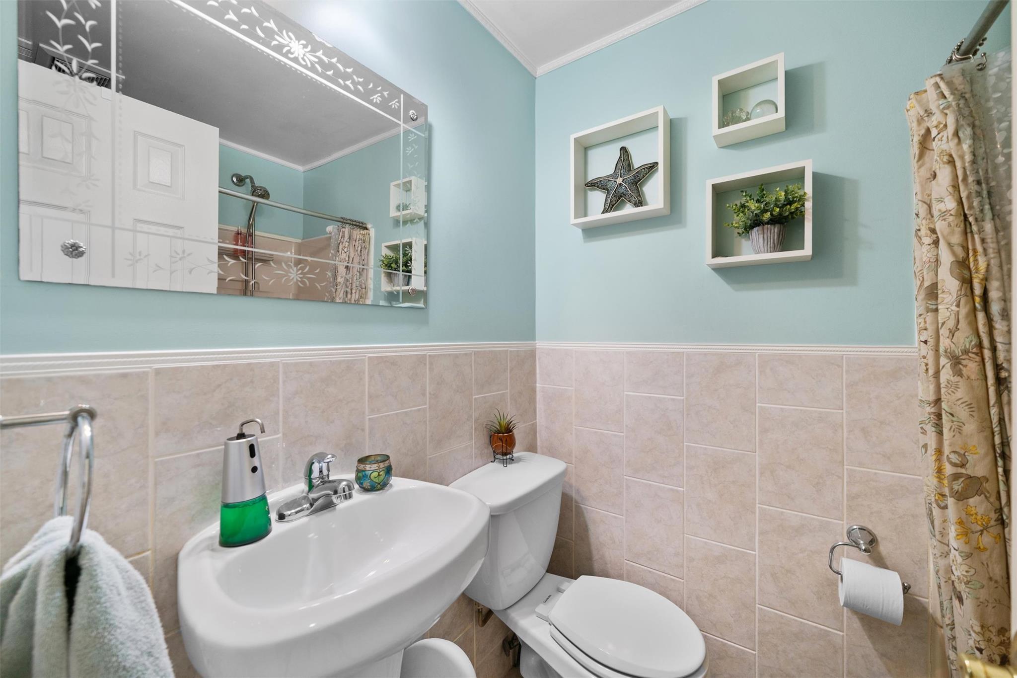 Single Family Kearney  Bronx, NY 10465, MLS-867128-28