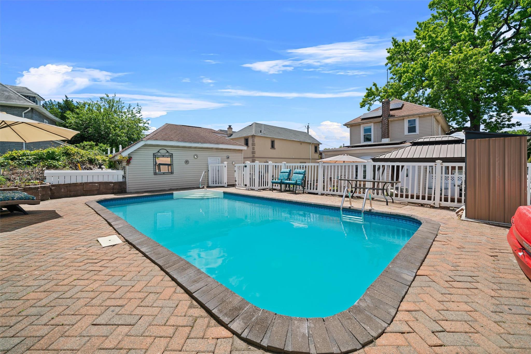 Single Family Kearney  Bronx, NY 10465, MLS-867128-33