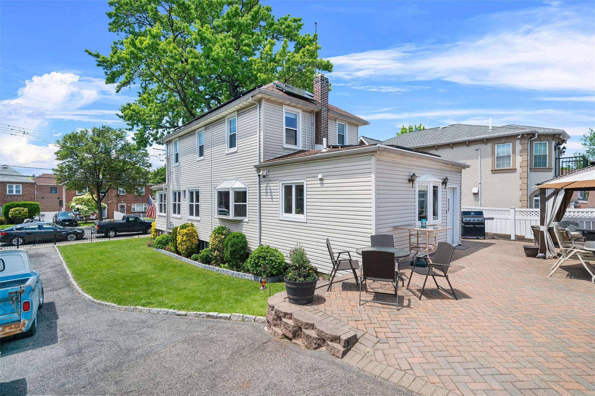 Single Family Kearney  Bronx, NY 10465, MLS-867128-39