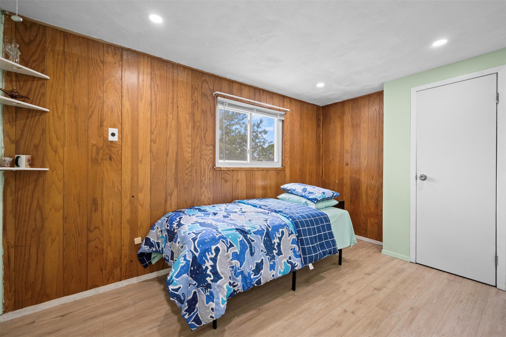 Single Family Westgate  Nassau County, NY 11762, MLS-867165-26
