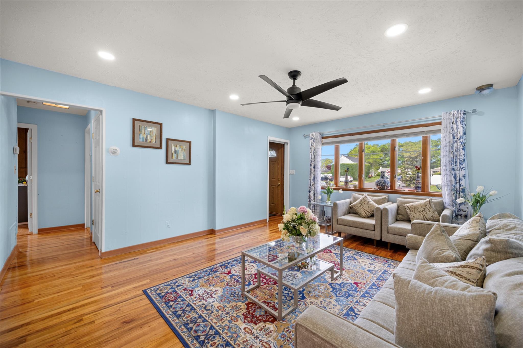 Single Family Westgate  Nassau County, NY 11762, MLS-867165-3