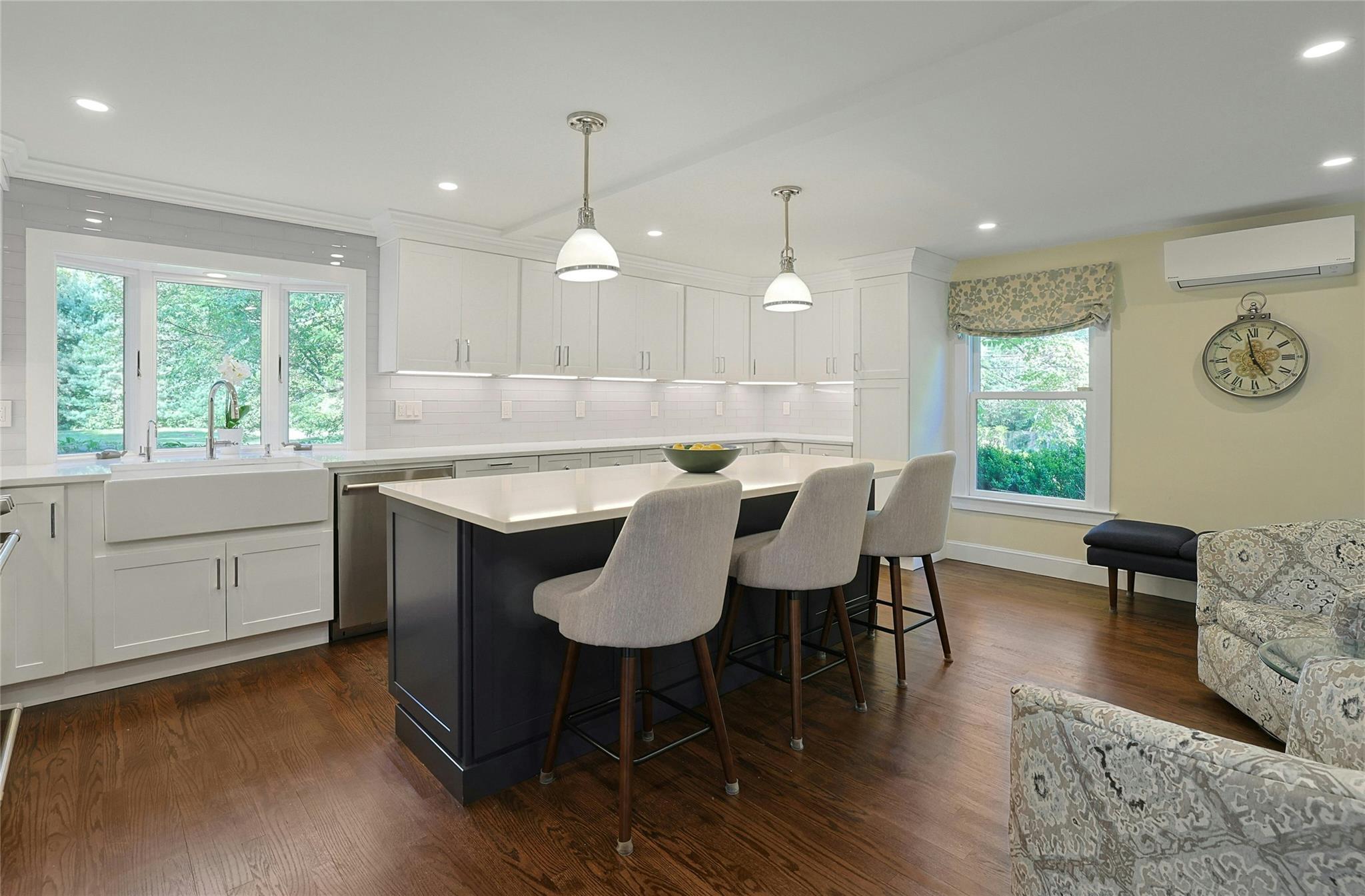 Single Family Lakeview  Westchester County, NY 10590, MLS-867201-10