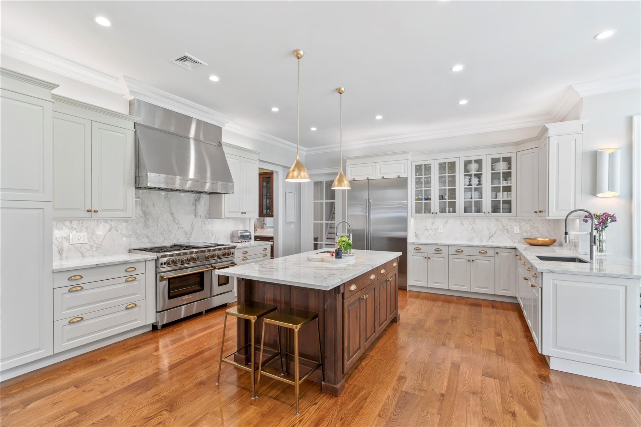 Single Family North  Nassau County, NY 11771, MLS-867204-13