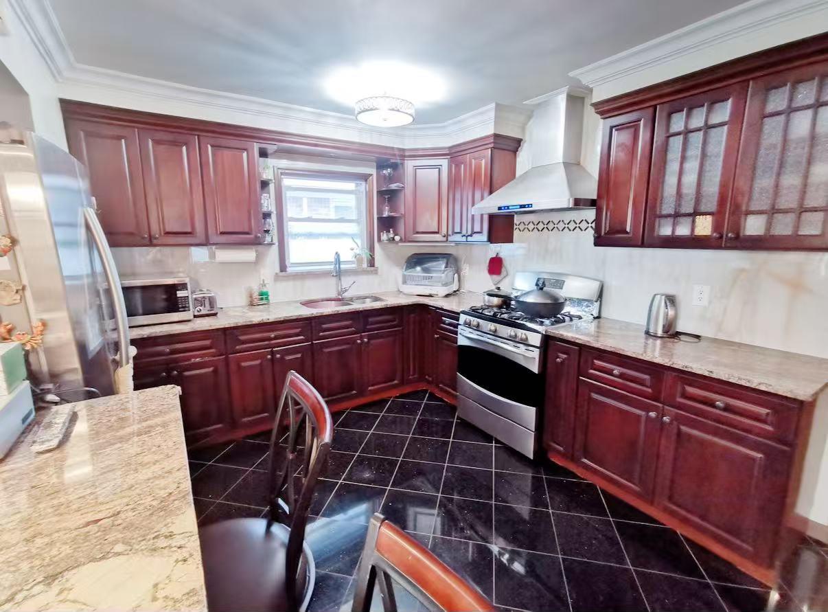 Single Family 167th Street  Queens, NY 11358, MLS-867242-6