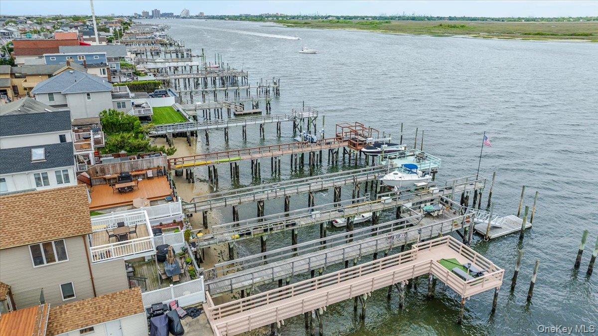 Single Family Park  Nassau County, NY 11561, MLS-867250-49