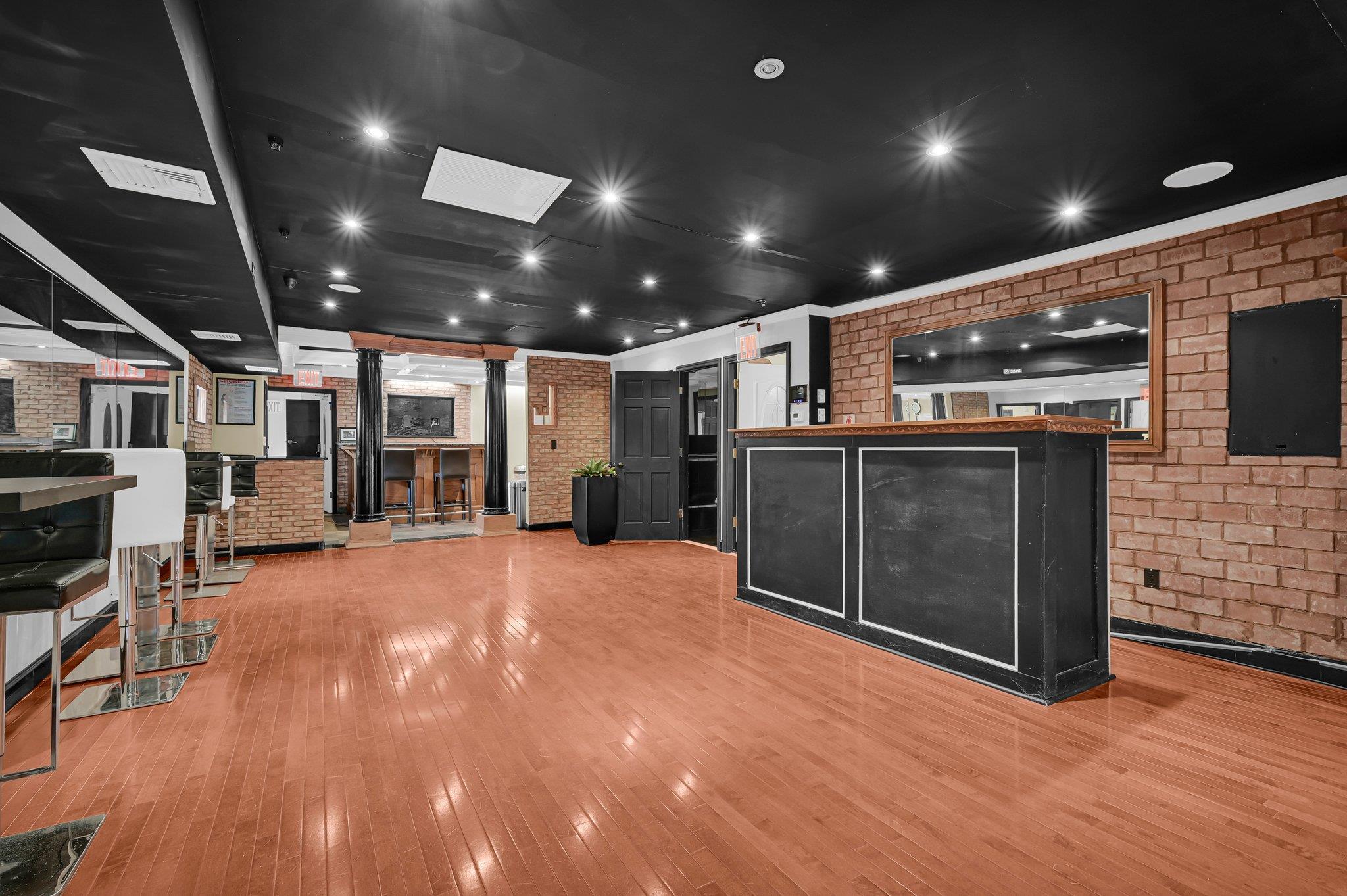 Commercial Lease Westchester  Bronx, NY 10461, MLS-867269-12