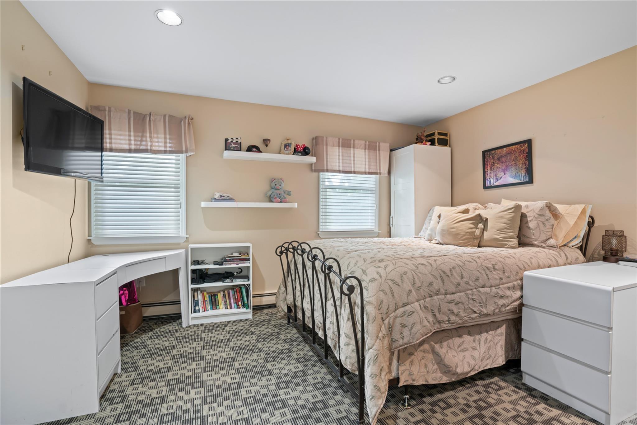 Single Family Roseanne  Nassau County, NY 11797, MLS-867296-20