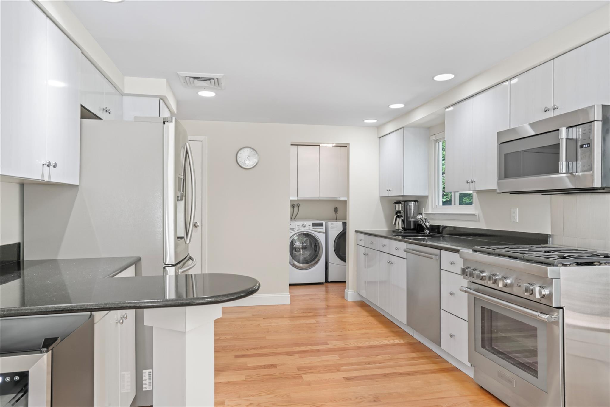 Single Family Roseanne  Nassau County, NY 11797, MLS-867296-7