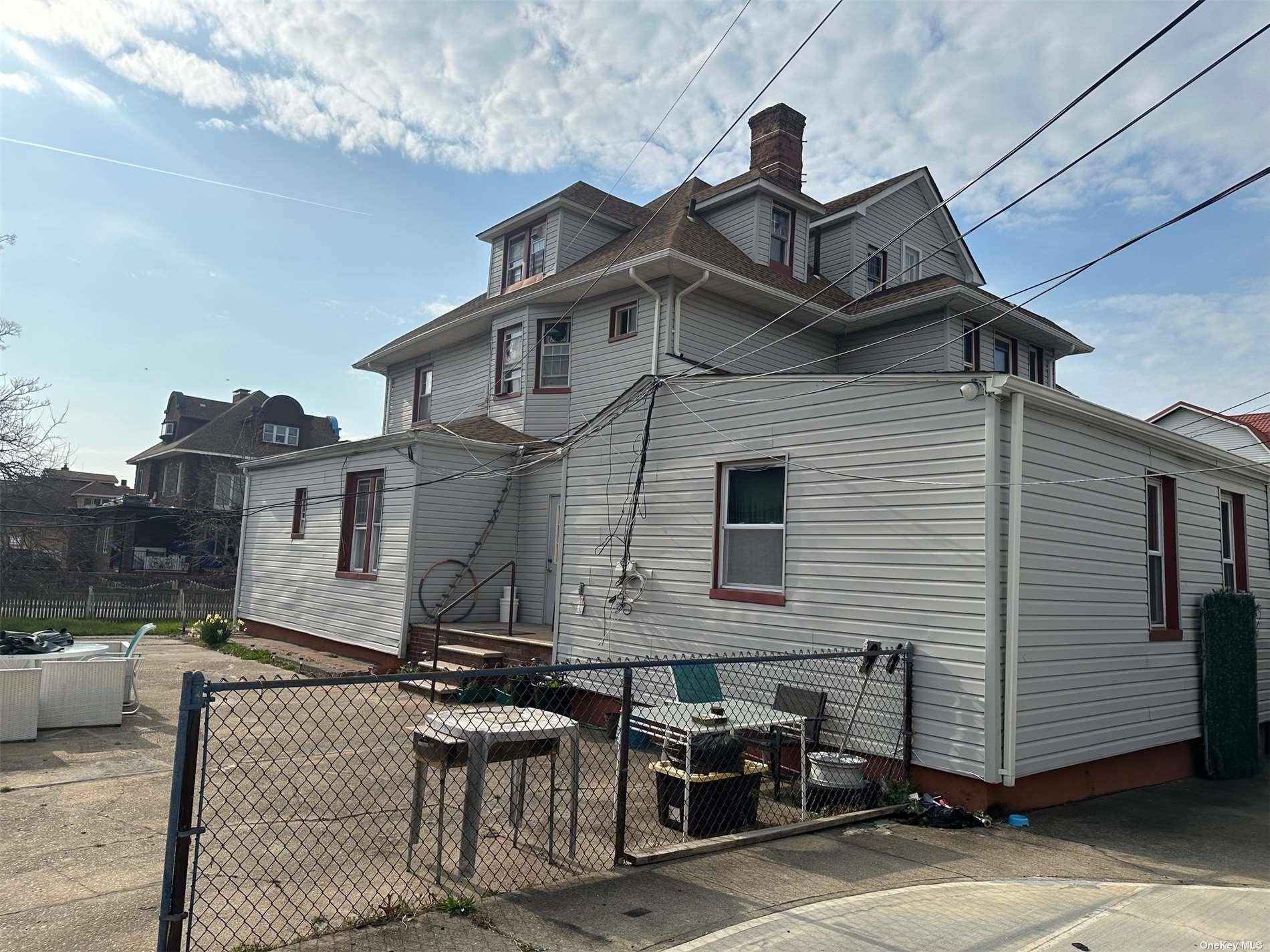 Commercial Sale Sea Gate  Brooklyn, NY 11224, MLS-867305-10