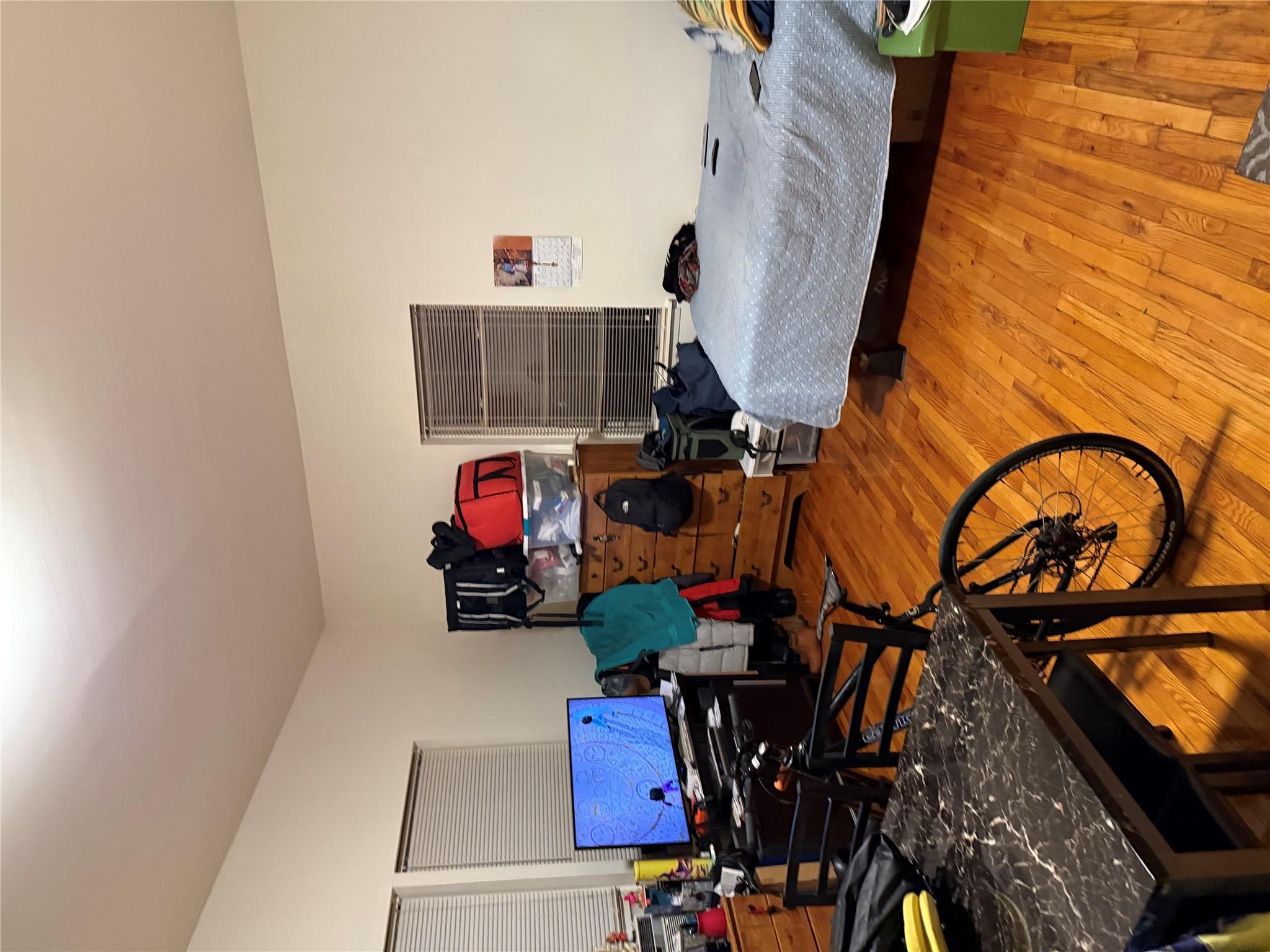 Single Family 201st  Bronx, NY 10458, MLS-867316-2