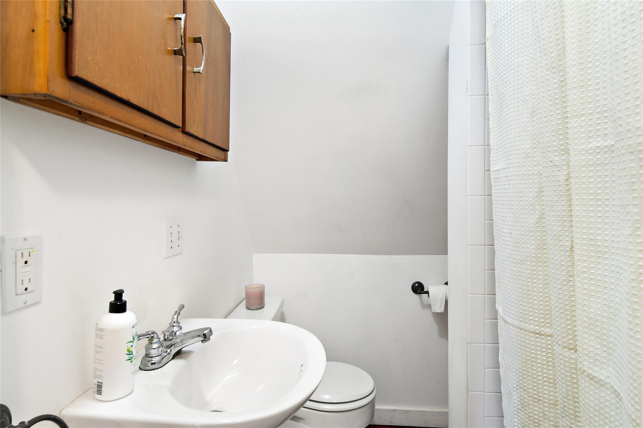 Single Family Goldens Bridge  Westchester County, NY 10536, MLS-867318-35