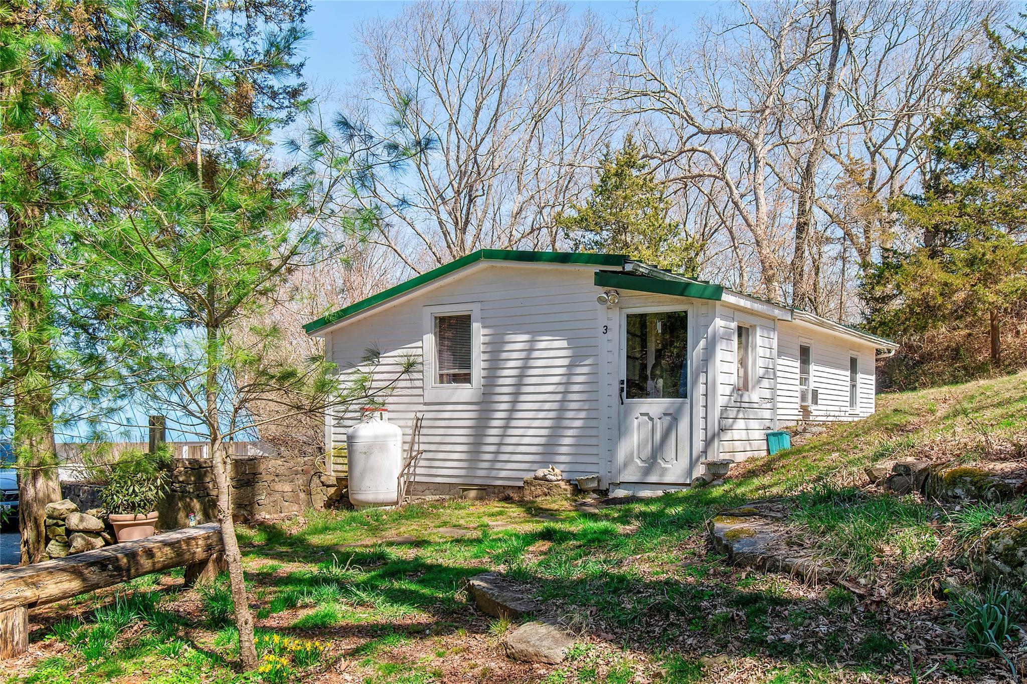 Single Family Goldens Bridge  Westchester County, NY 10536, MLS-867318-38