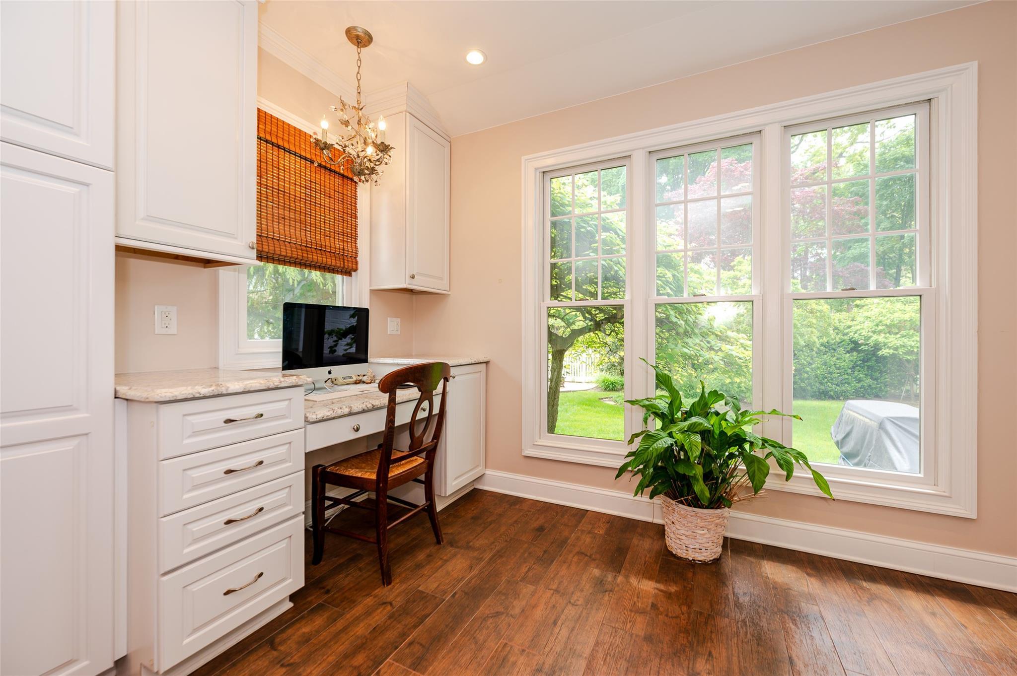 Single Family Loines  Nassau County, NY 11566, MLS-867319-10