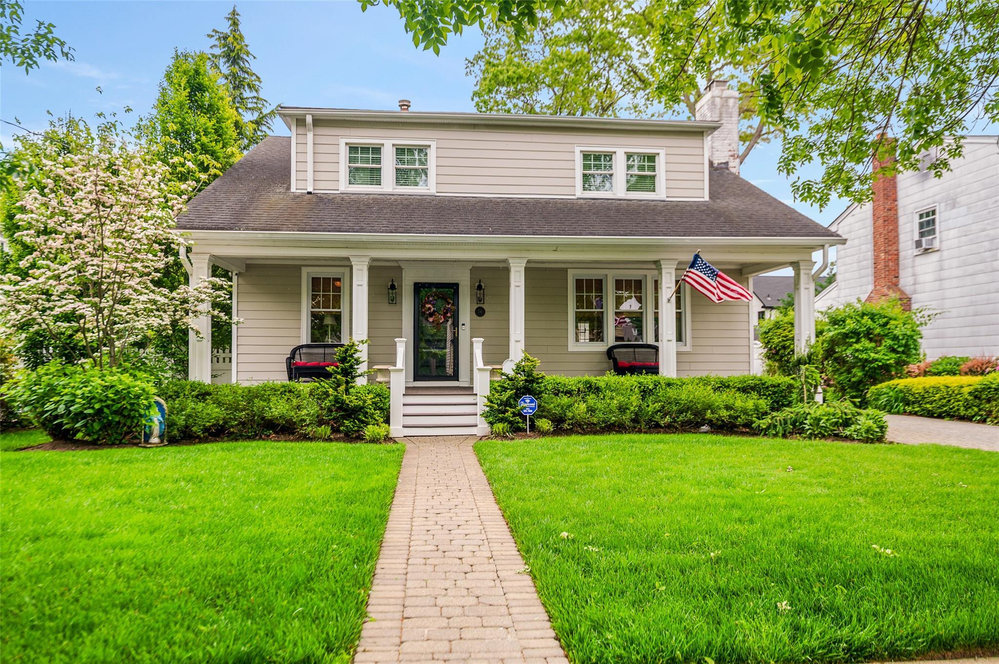 Single Family Loines  Nassau County, NY 11566, MLS-867319-29