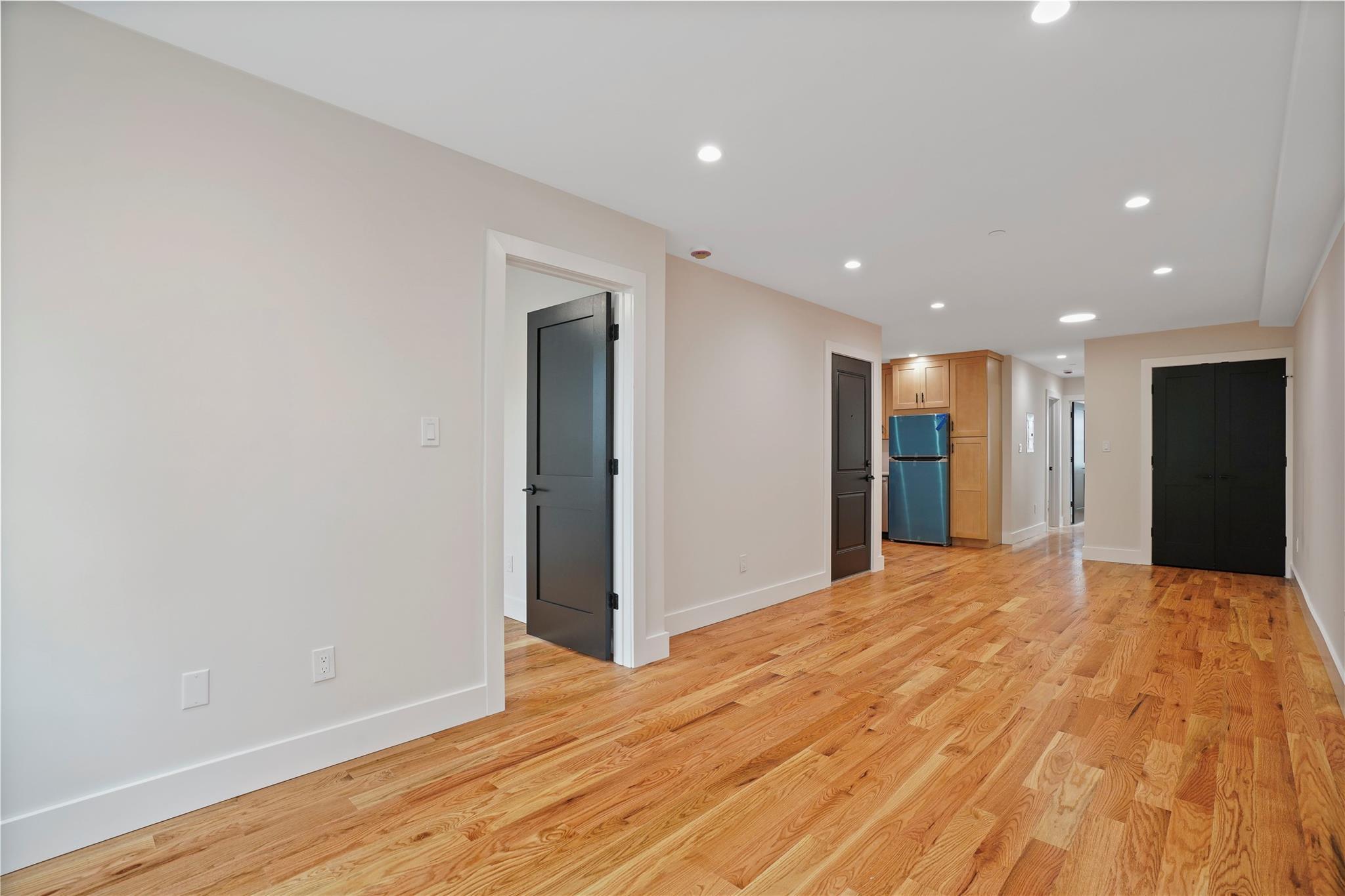 Single Family Menahan  Queens, NY 11385, MLS-867359-22