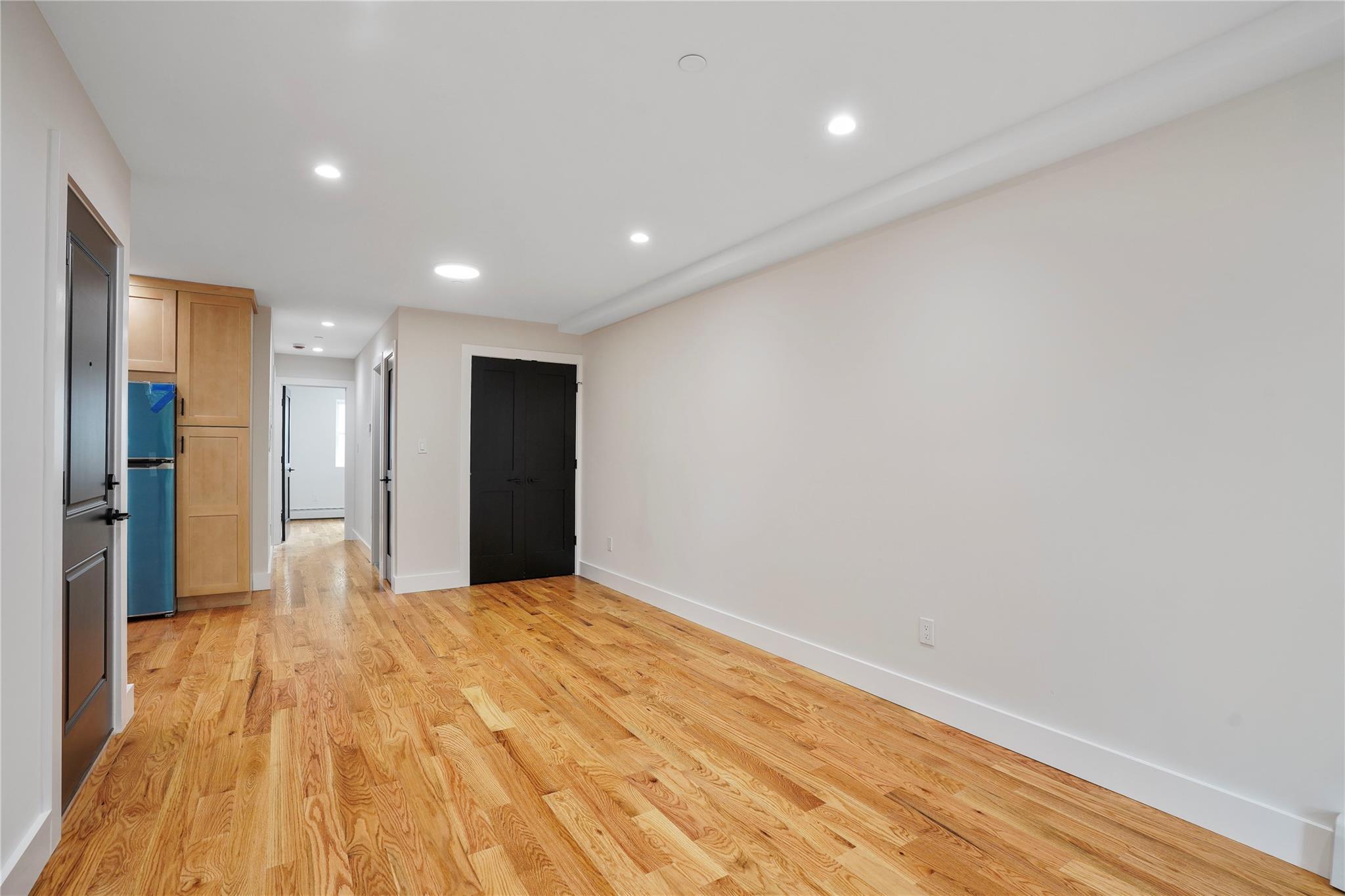 Single Family Menahan  Queens, NY 11385, MLS-867359-25