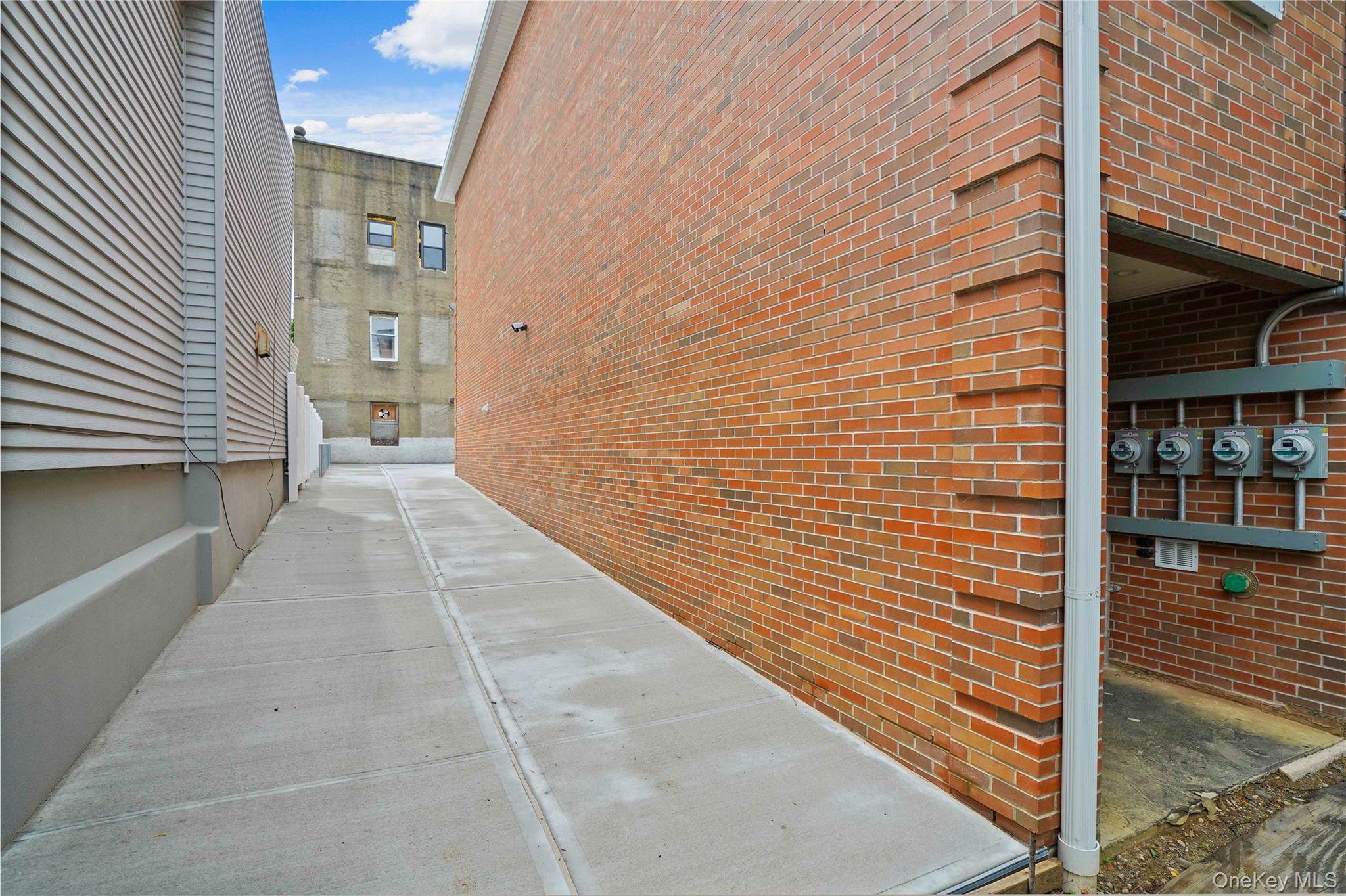 Single Family Menahan Queens, NY 11385, MLS-867359-38