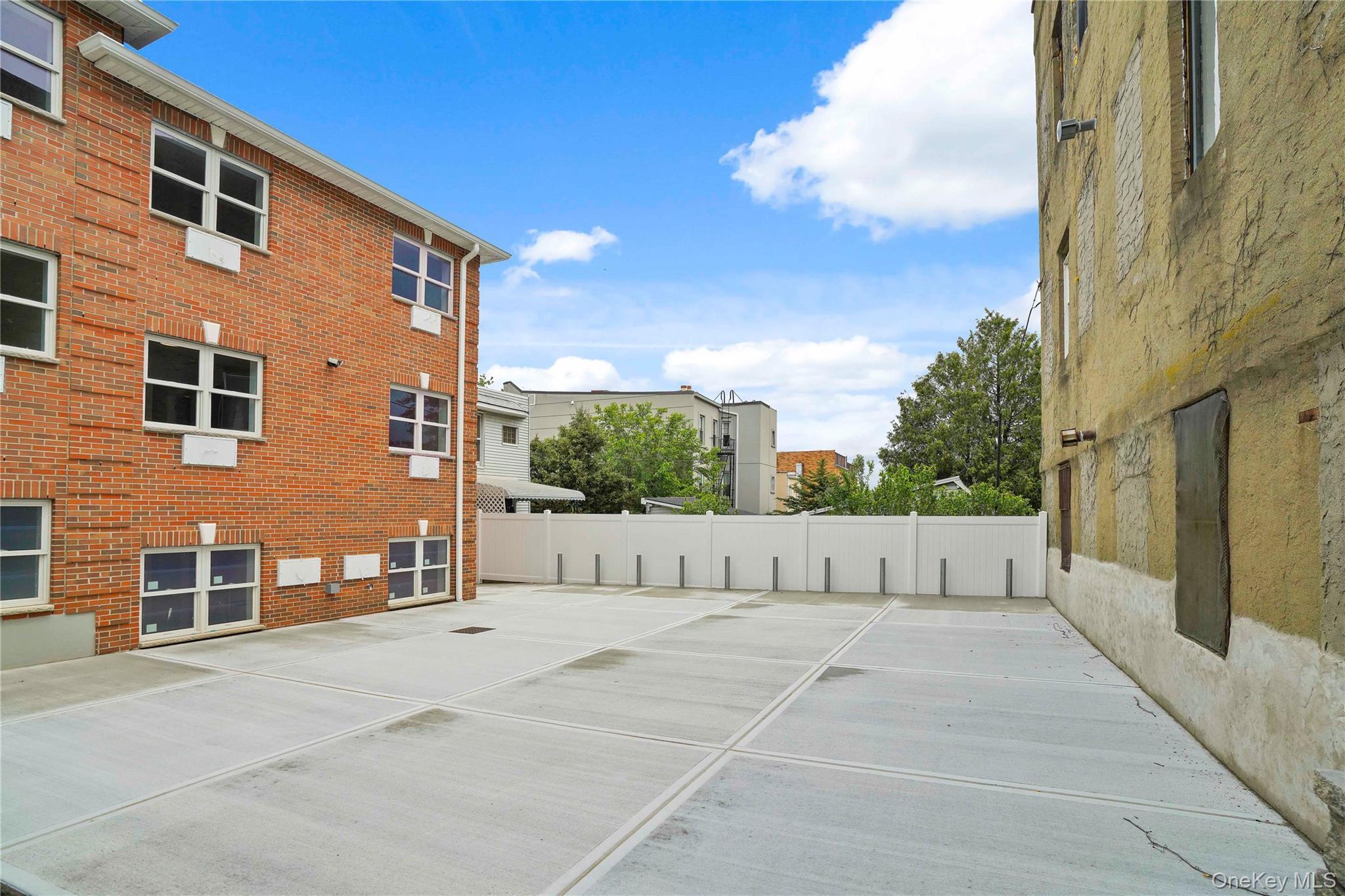 Single Family Menahan Queens, NY 11385, MLS-867359-39