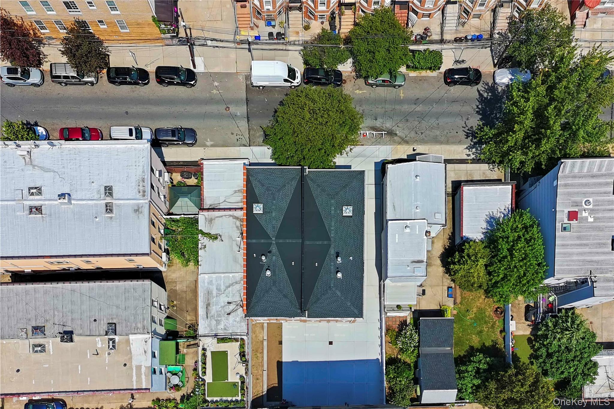 Single Family Menahan Queens, NY 11385, MLS-867359-44