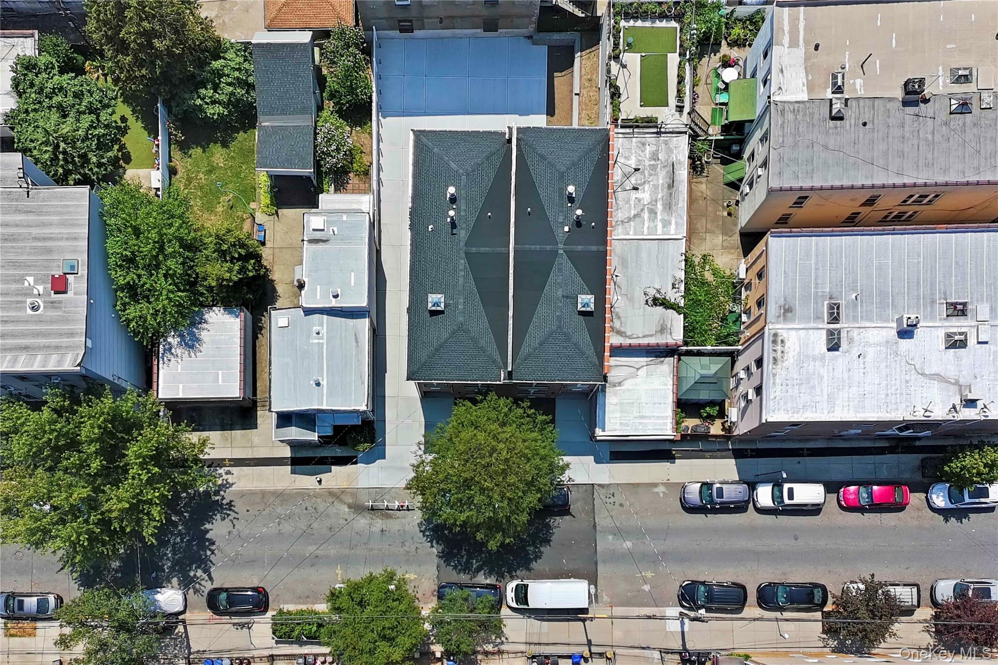 Single Family Menahan Queens, NY 11385, MLS-867359-45