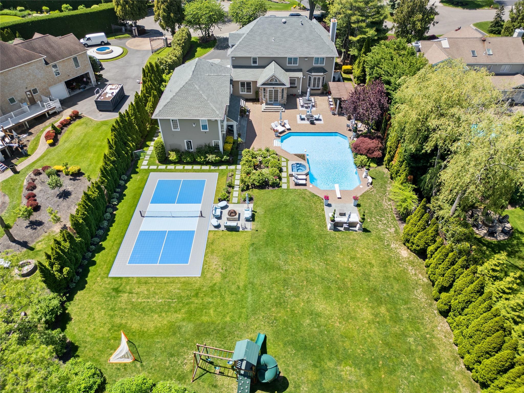 Single Family Crick Holly  Suffolk County, NY 11730, MLS-867363-2